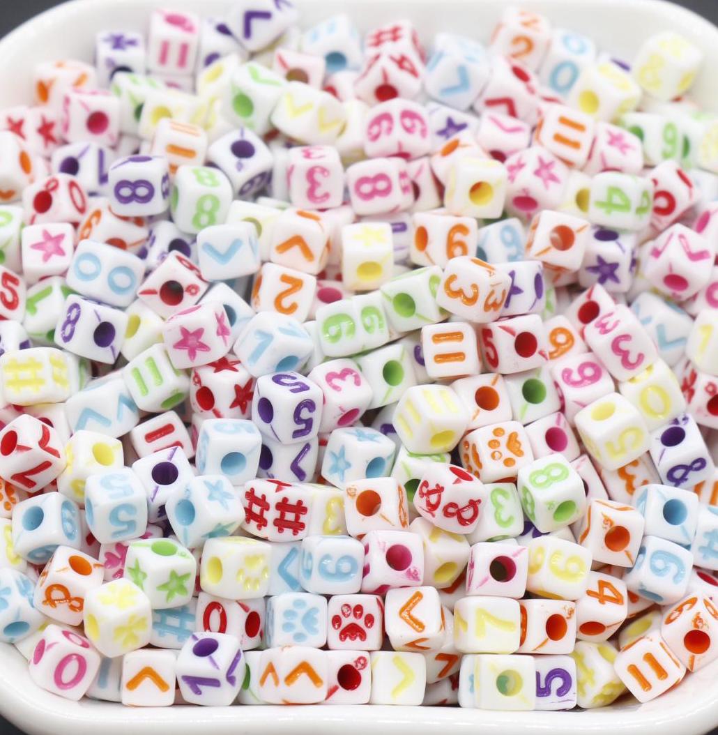 5mm White Black Clover Acrylic Symbol Beads #725