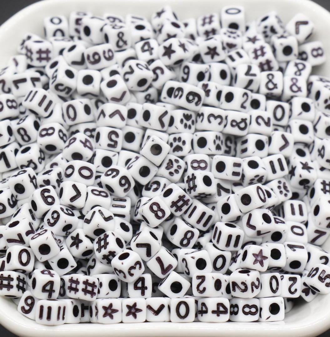 5mm White Black Clover Acrylic Symbol Beads #725