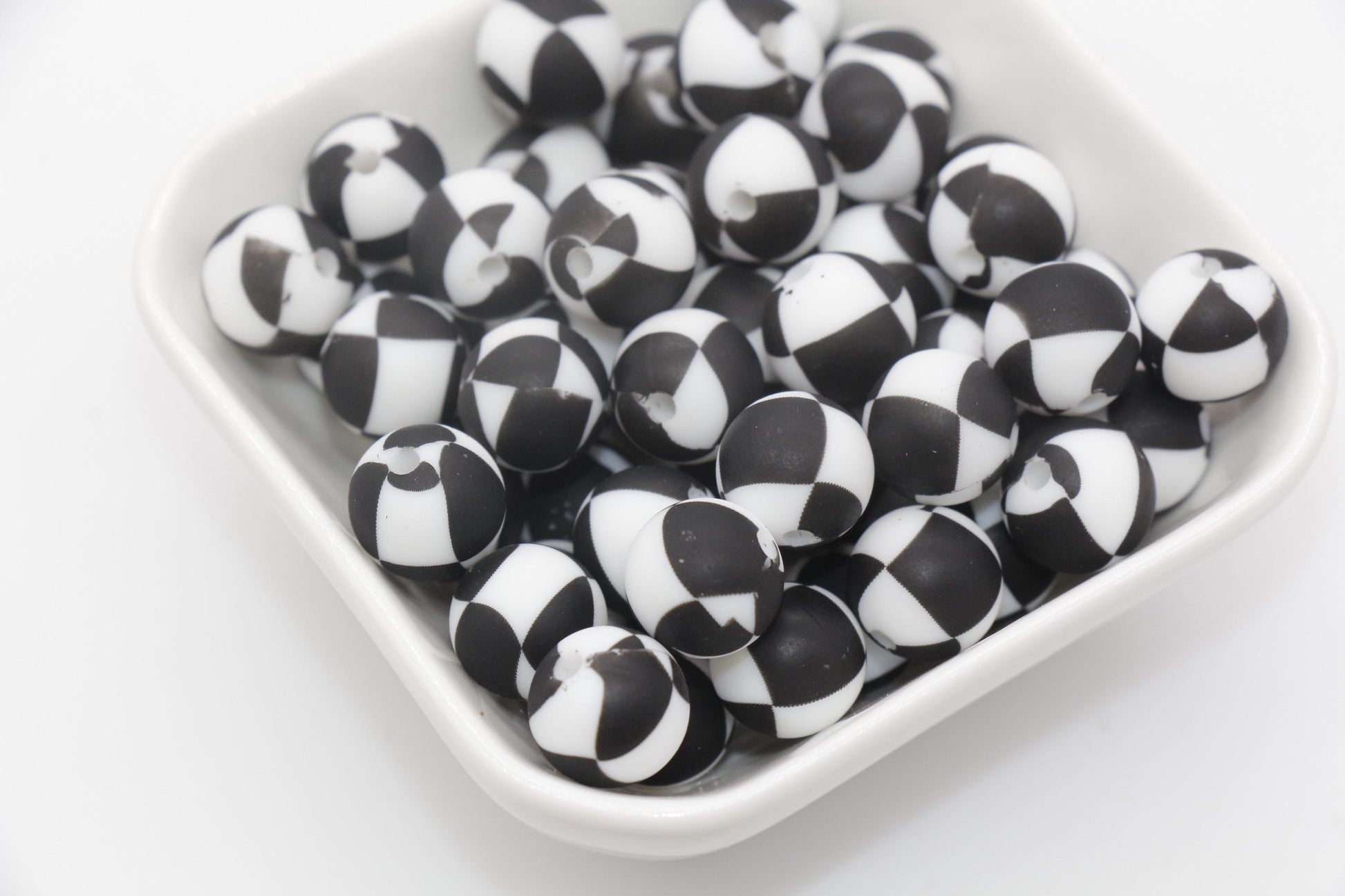 12mm Black and White Silicone Beads, Print Silicone Beads, Round Bubblegum Beads, Beads for Pens #314