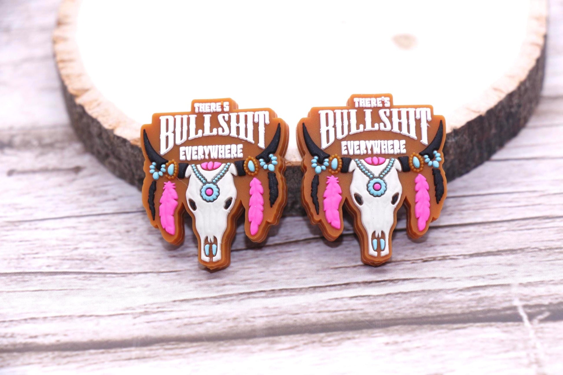 Bull Skull Silicone Focal Bead, Native American Style Bead with Feather, Western Jewelry Making Supplies #913