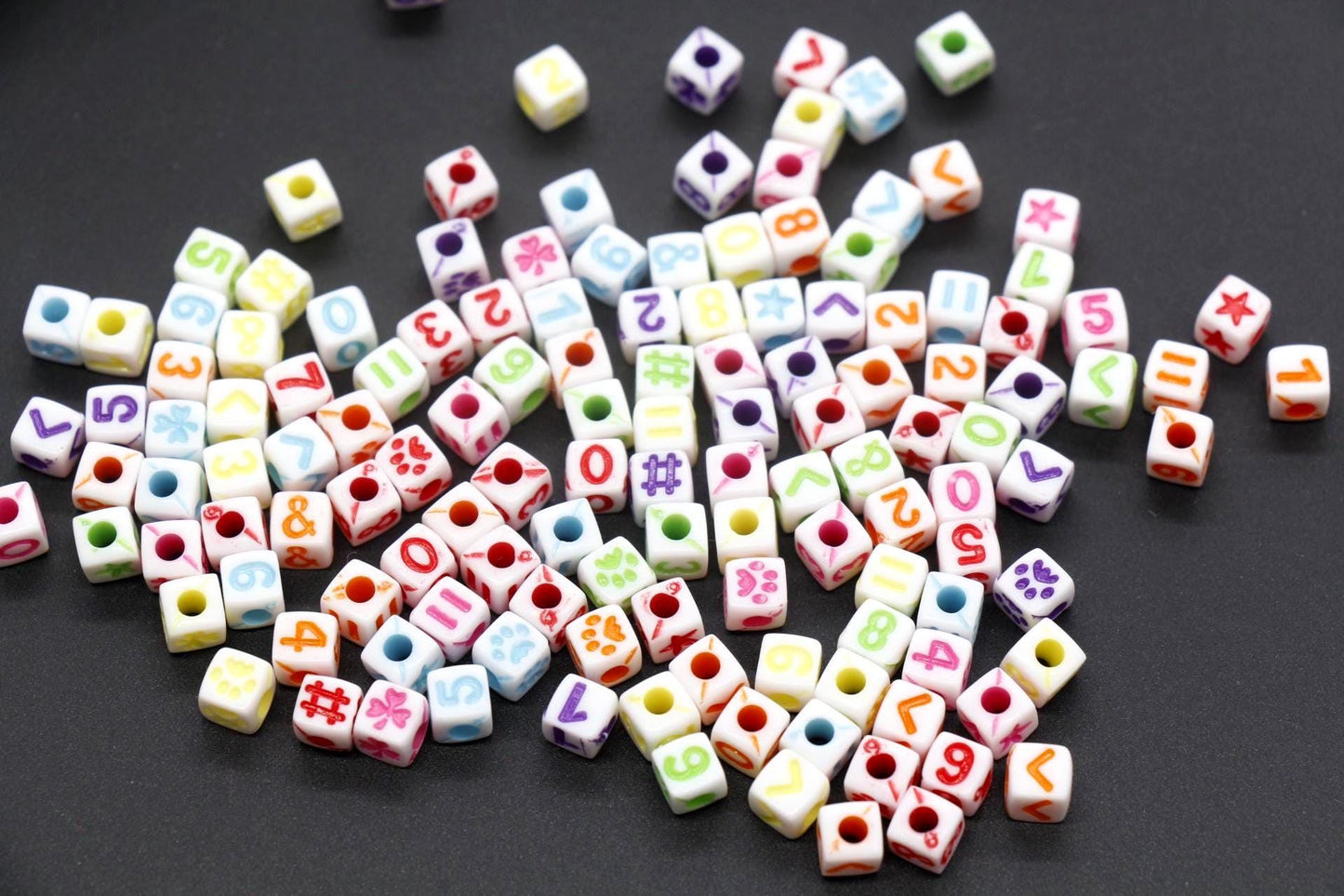 5mm White Black Clover Acrylic Symbol Beads #725