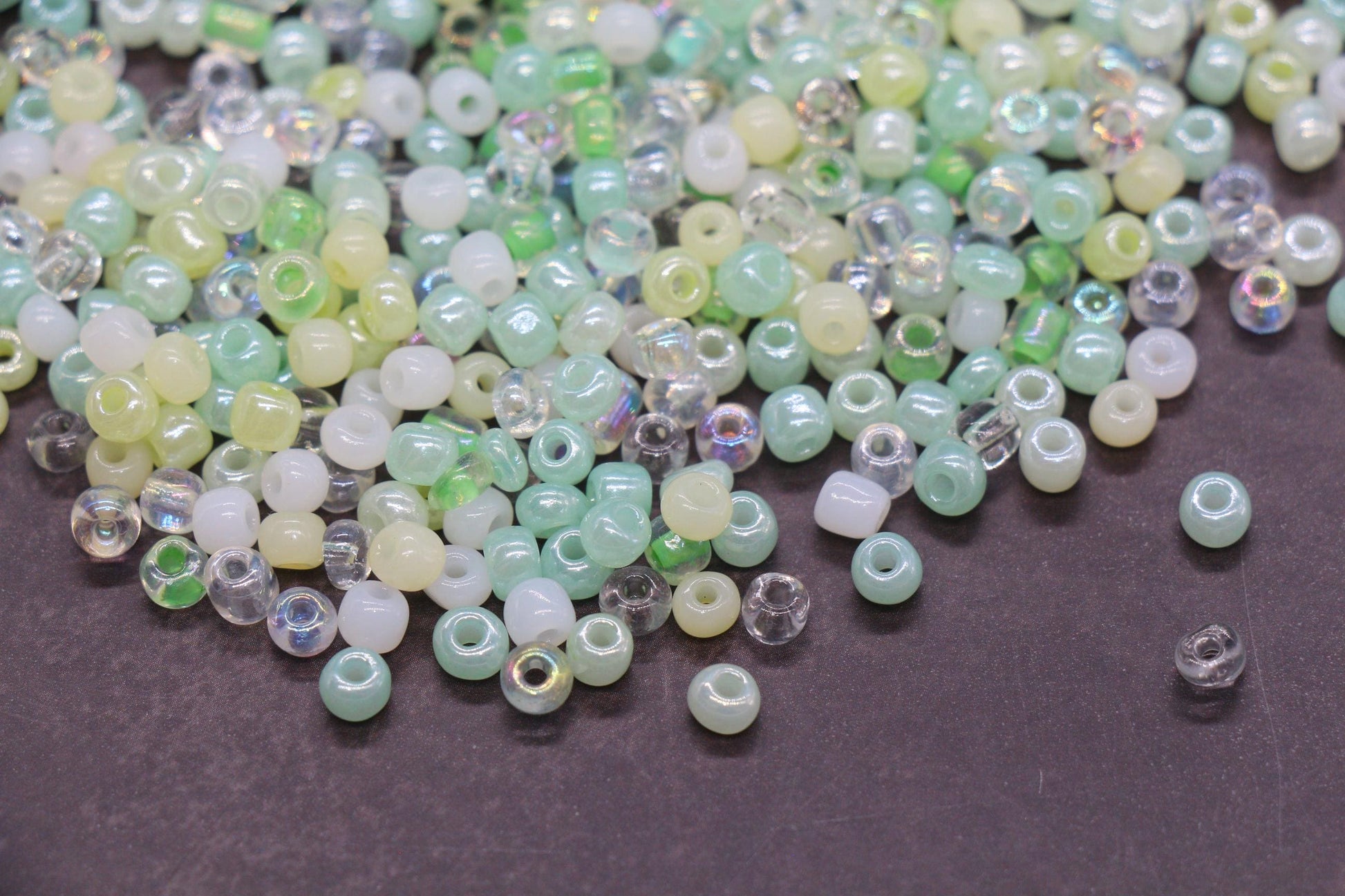 Mix Creamy Green Glass Seed Beads, Size 4mm 6/0 Glass Seed Beads, Mix Seed Beads, Rocailles Beads, Bracelet Beads #3674