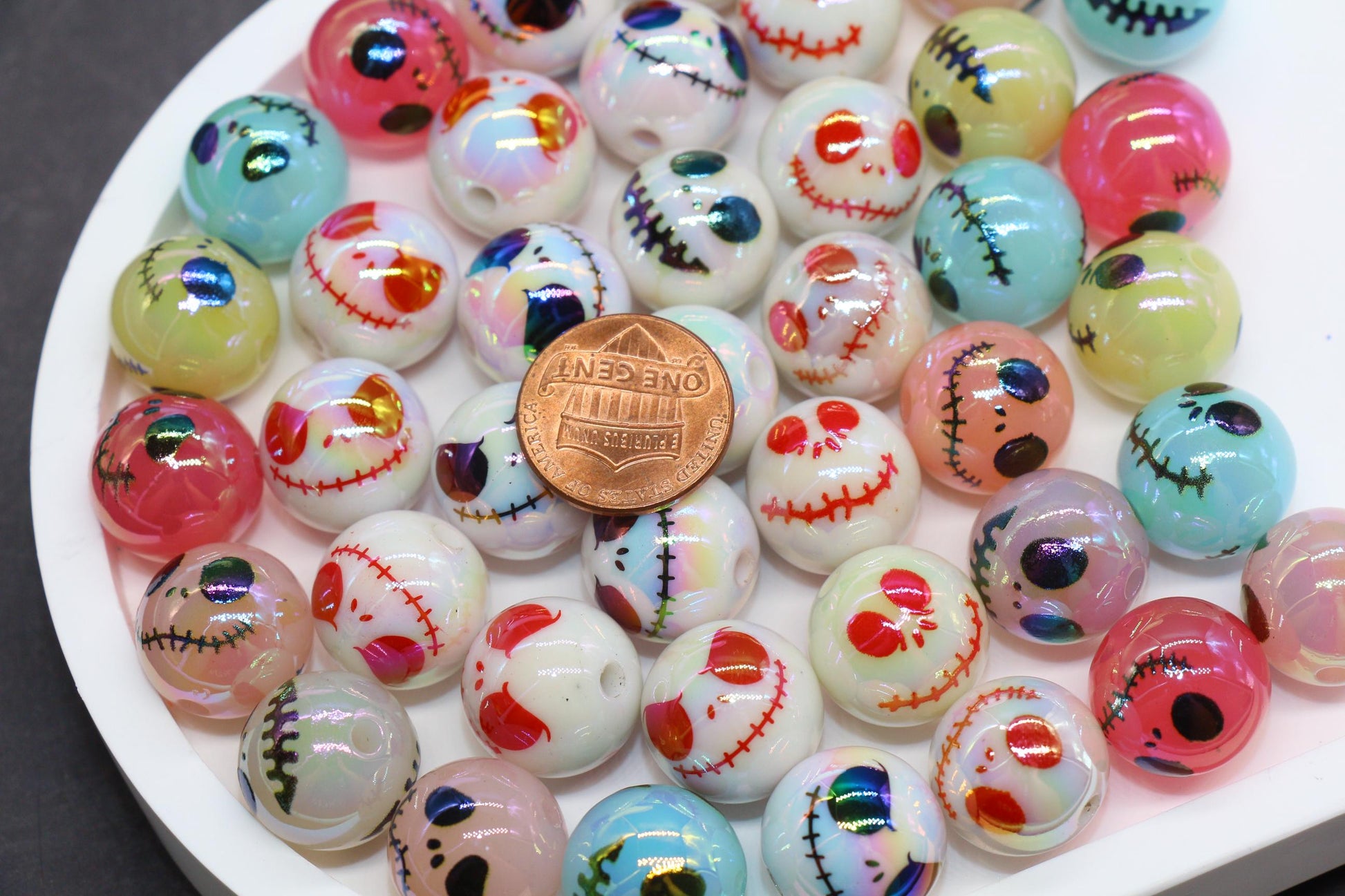 16mm Jack Skellington Print Beads, Halloween Beads, Iridescent Bubblegum Beads, Beads for Pens, Plastic Beads, Beads for Bracelets #3350