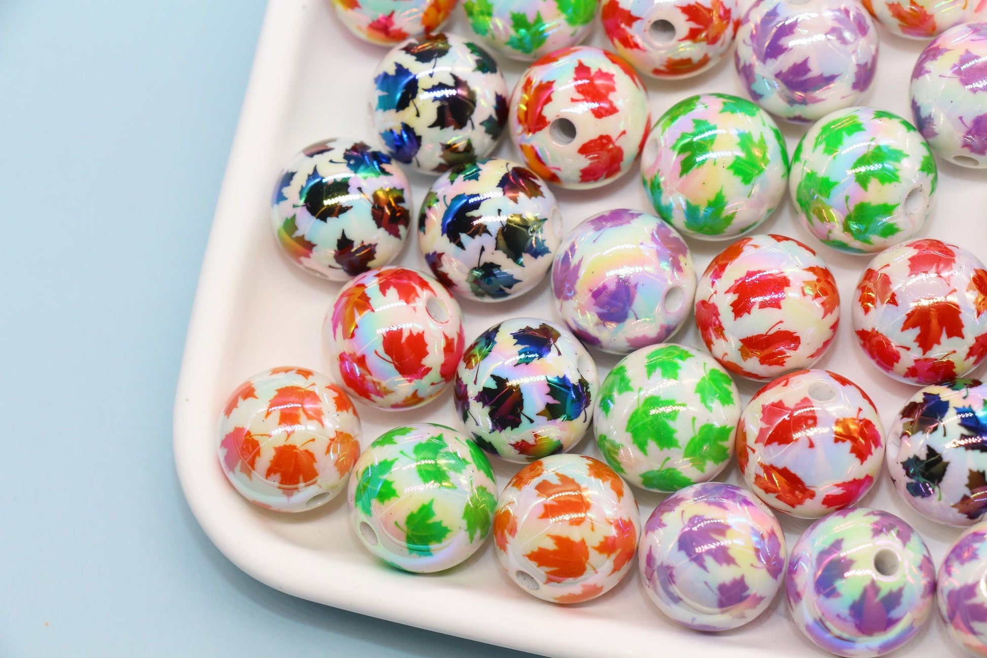 16mm Iridescent Leaf Printed Acrylic Beads