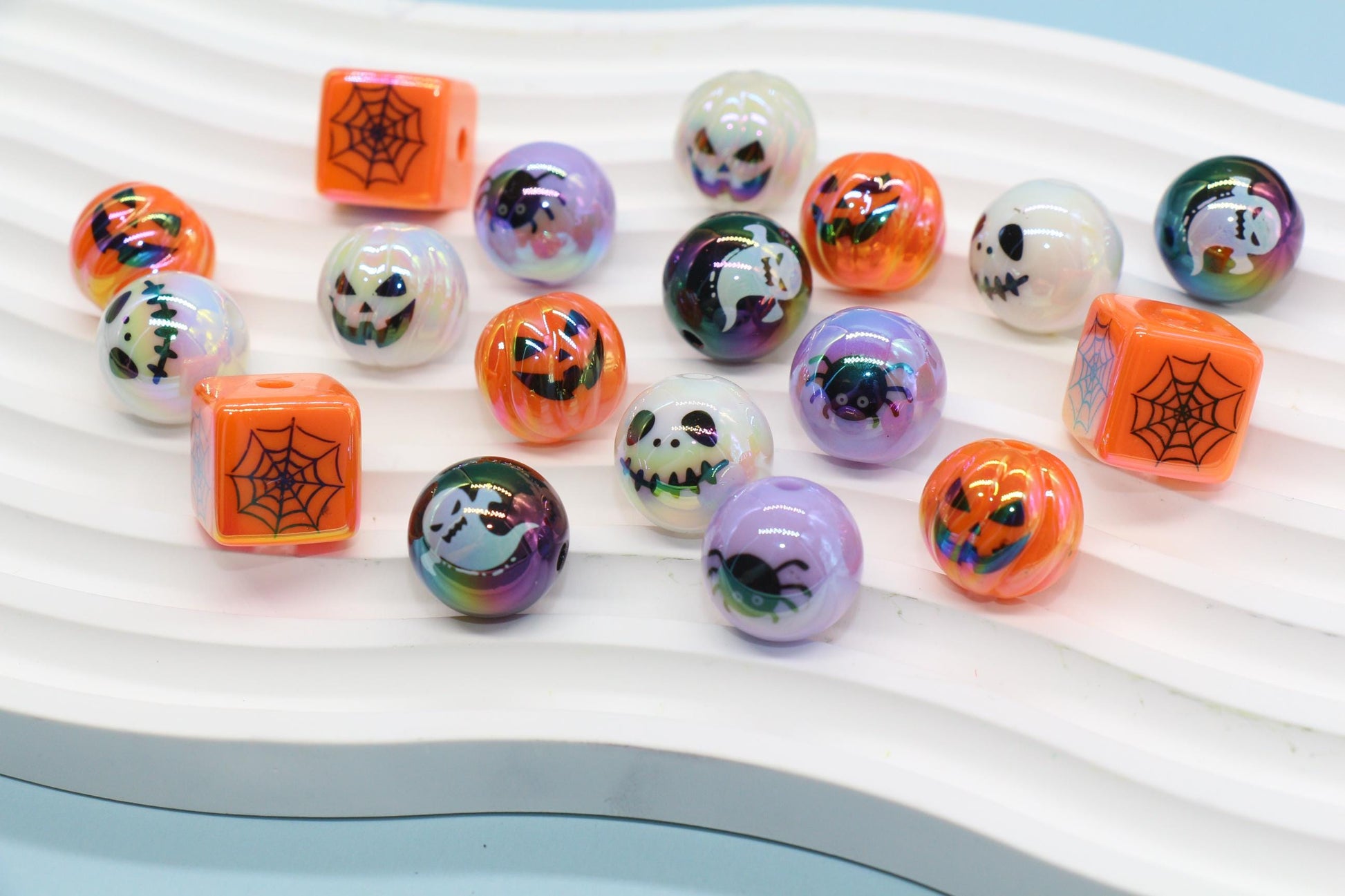 Halloween Iridescent Beads, 15mm Pumpkin Ghost Spiderweb Prints, Round and Cube Beads for DIY Jewelry, Crafts Halloween Decorations