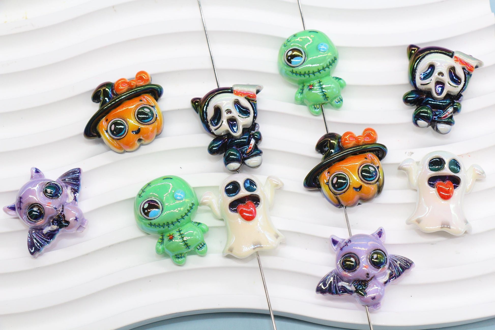 Halloween Flat Back Beads, Iridescent Spooky Characters Mix, Ghost Bat Pumpkin Monster, Acrylic Bubblegum Beads, Halloween Jewelry Supplies