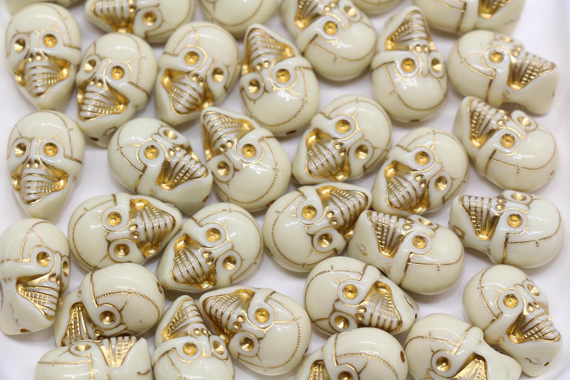 Gold Skull Beads, Ivory Acrylic Skeleton Beads with Metallic Gold Detailing for Halloween Jewelry, Spooky Craft Supplies #3875