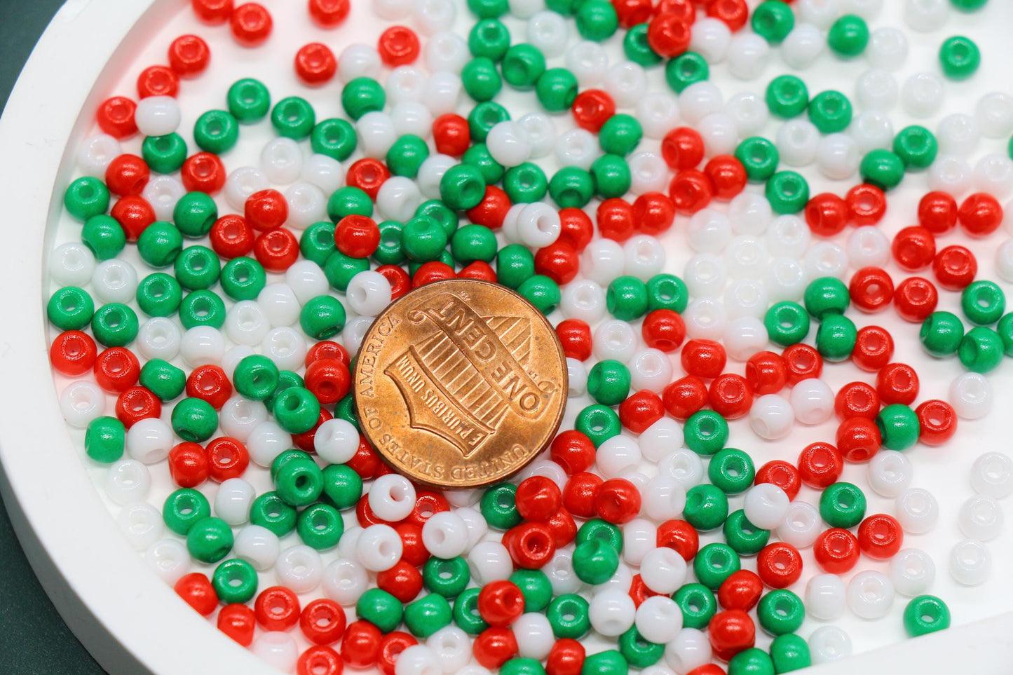 Christmas Color Glass Seed Beads 4mm, Red, Green, and White Mixed Round Beads for Jewelry Making, Seed Beads, Beading Supplies #2944