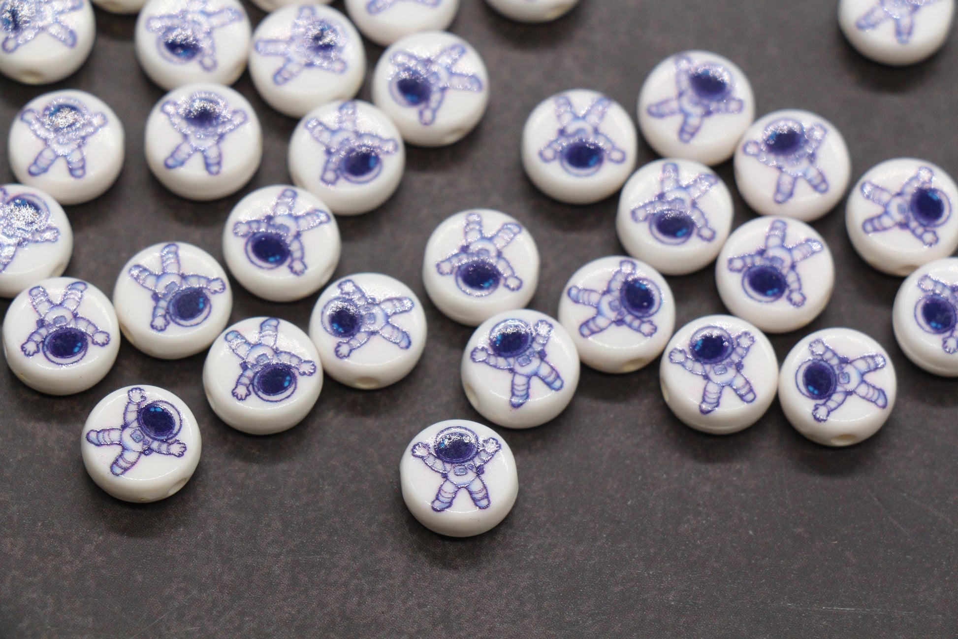 Astronaut Beads, Space Theme Round Acrylic Beads #792