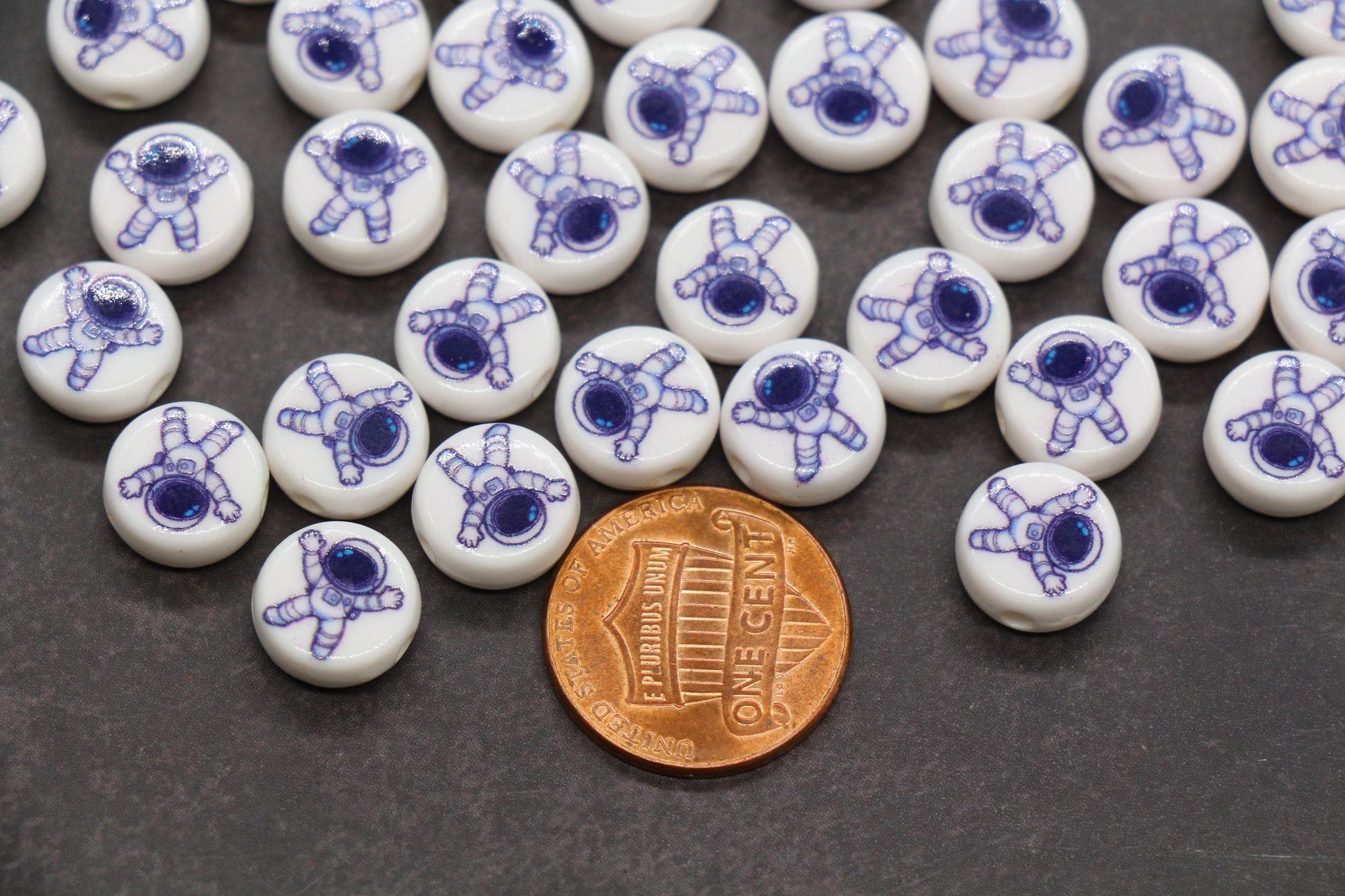 Astronaut Beads, Space Theme Round Acrylic Beads #792