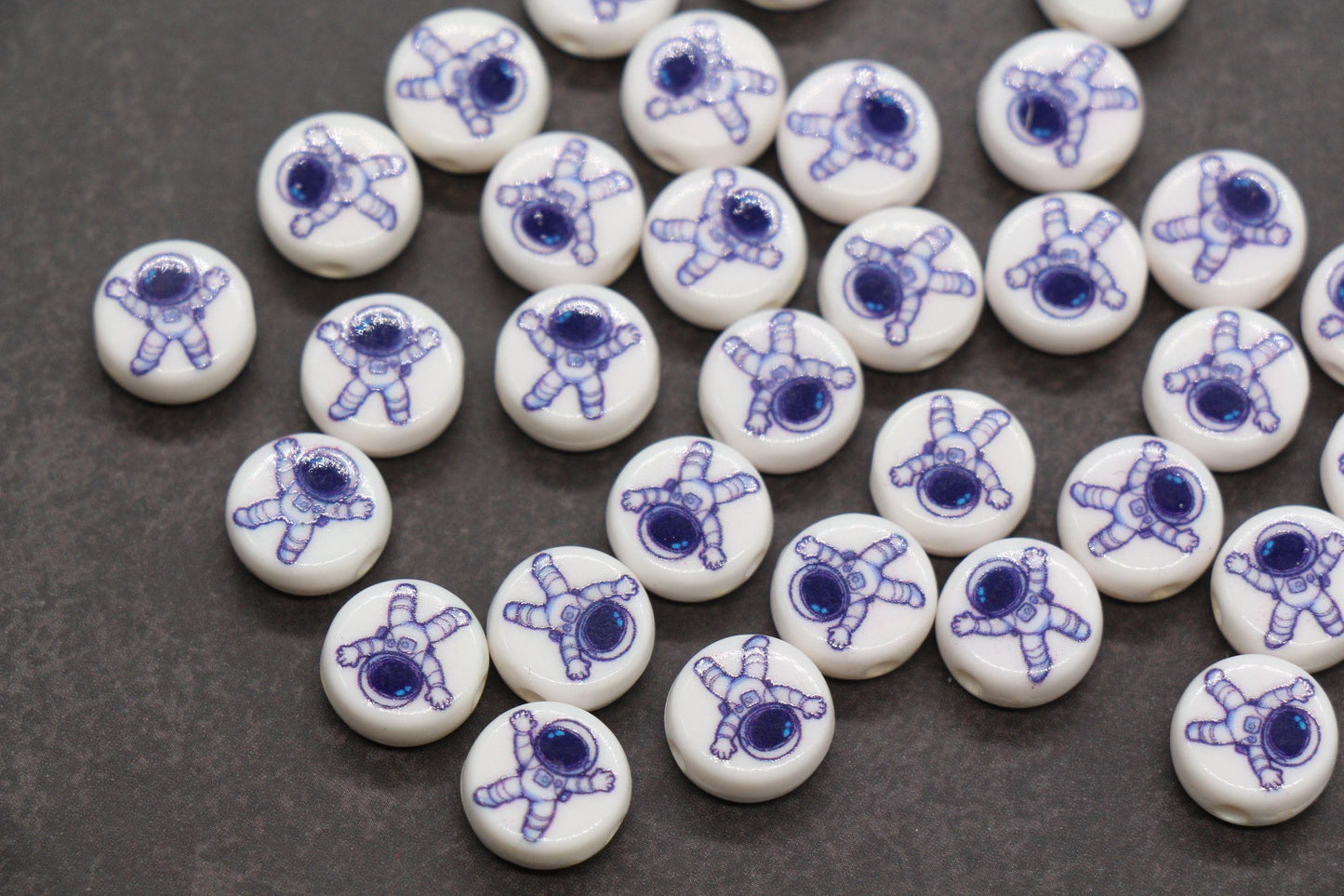 Astronaut Beads, Space Theme Round Acrylic Beads #792