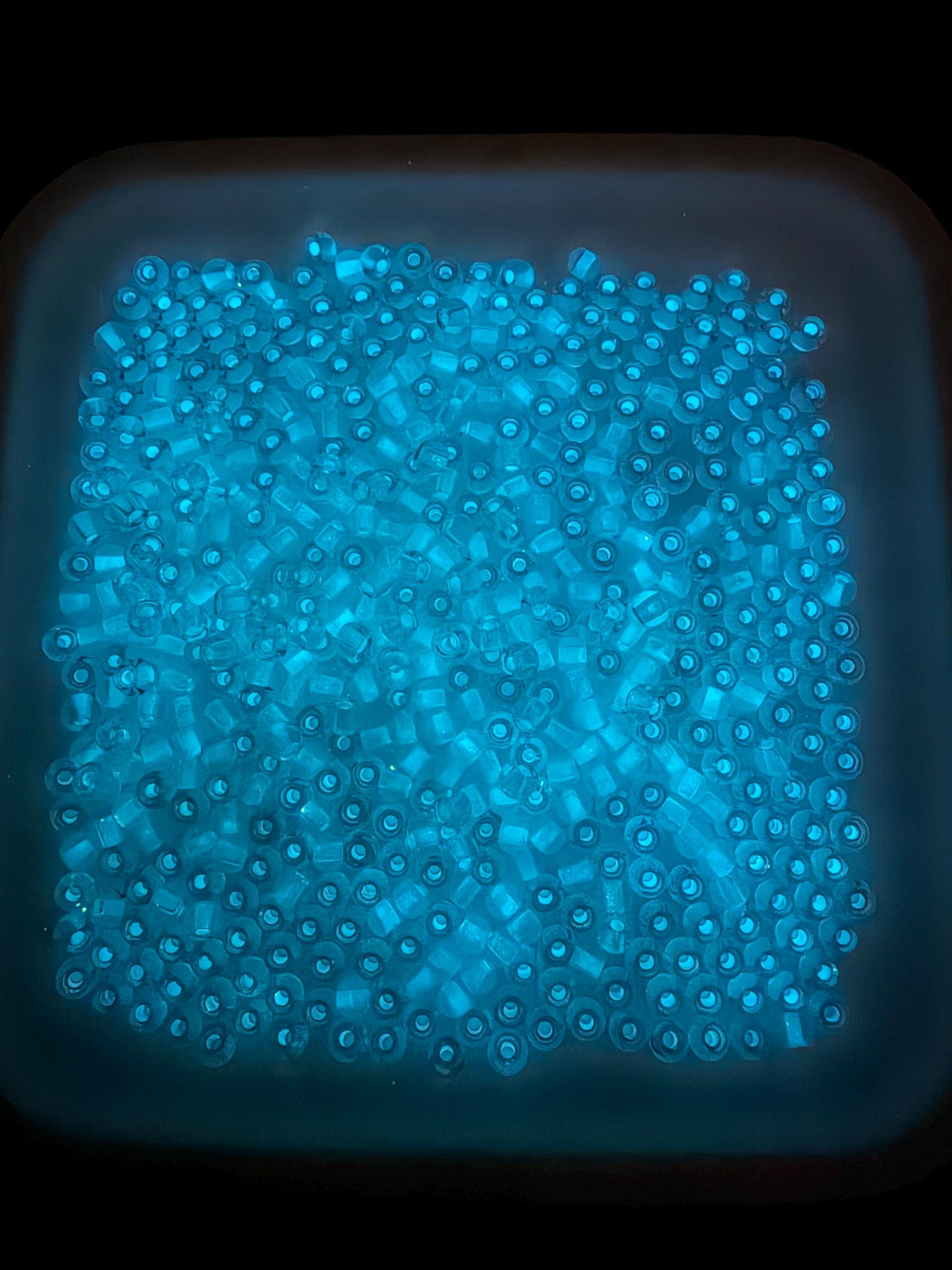 4mm Glow in the dark Glass Beads, Transparent Blue Lined Beads #2498