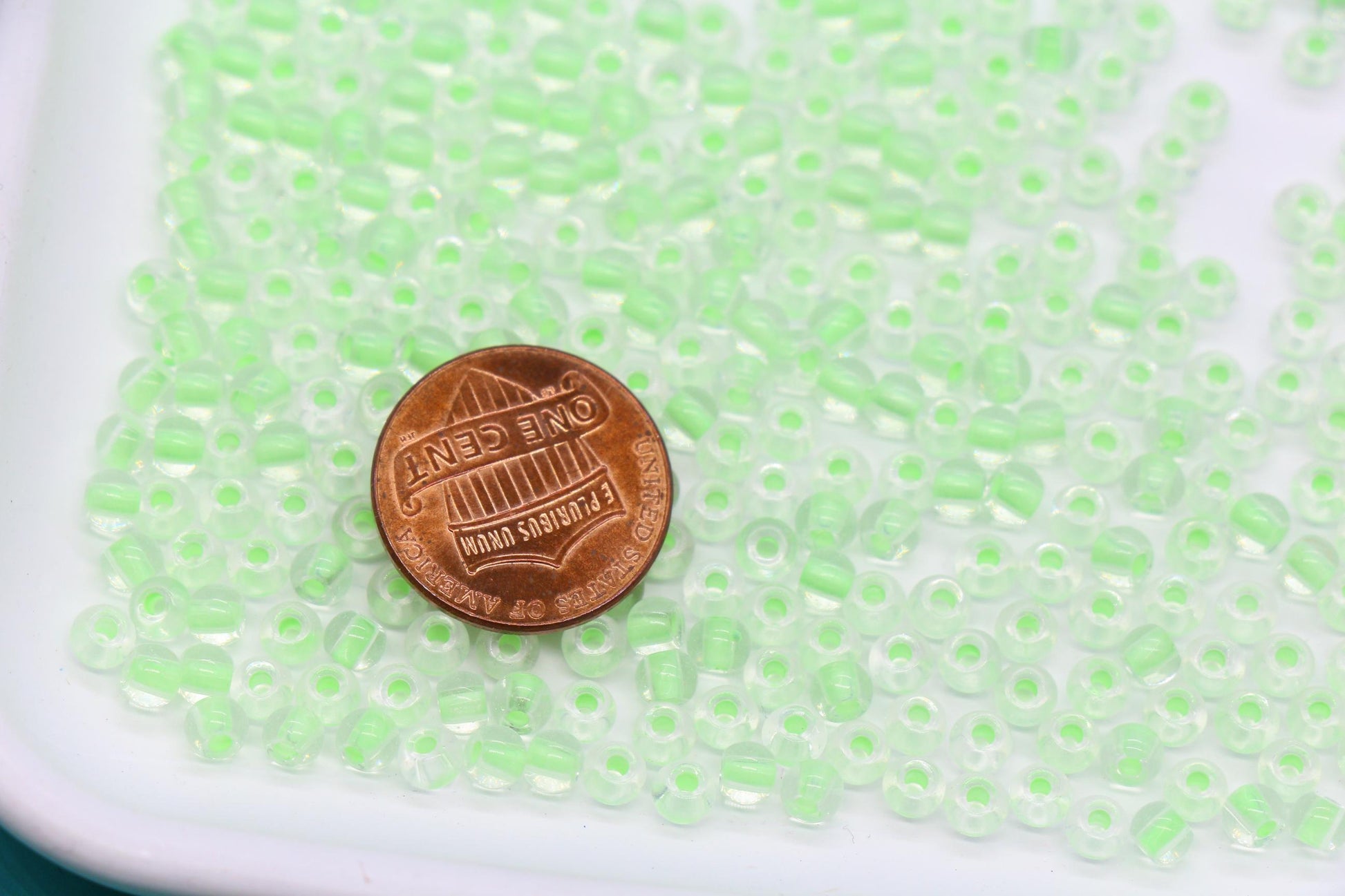 4mm Glow in the dark Glass Beads, Transparent Green Lined Beads #2302