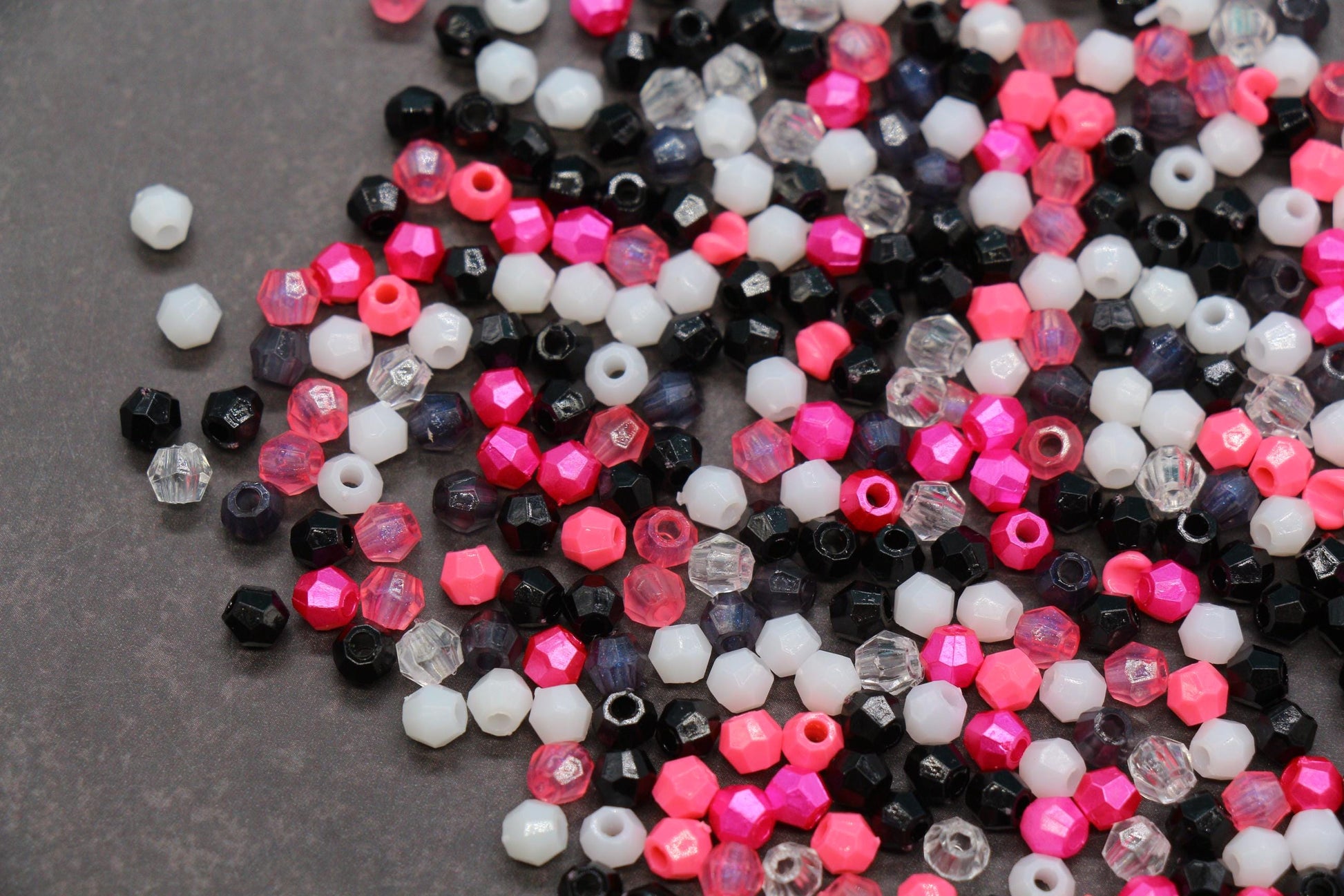 4mm Pastel Pink Black Mix Faceted Beads, Acrylic Plastic Beads for Jewelry Making #3415