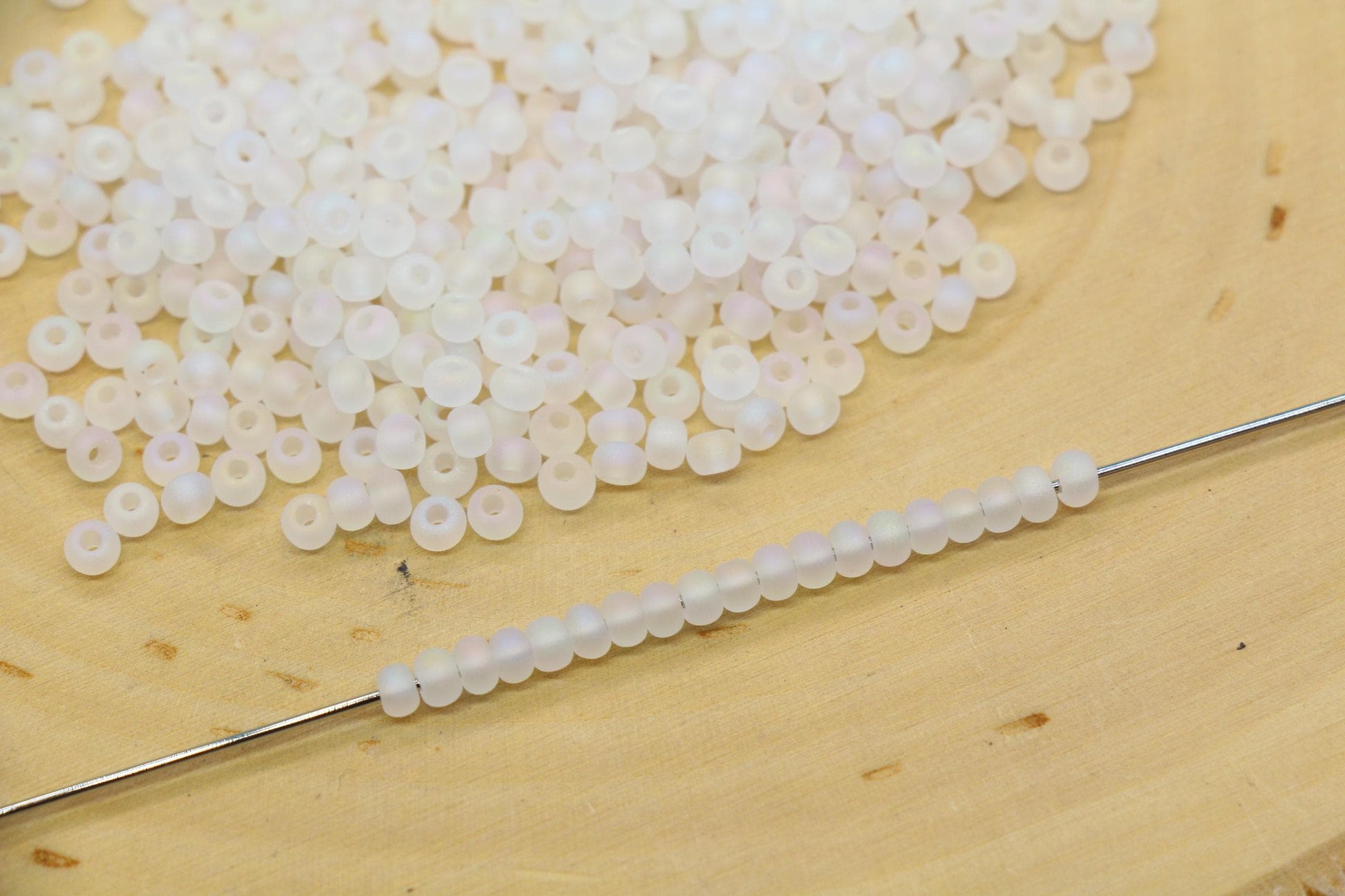3mm Matte Iridescent White Glass Beads, Frosted AB Glass Seed Beads #611