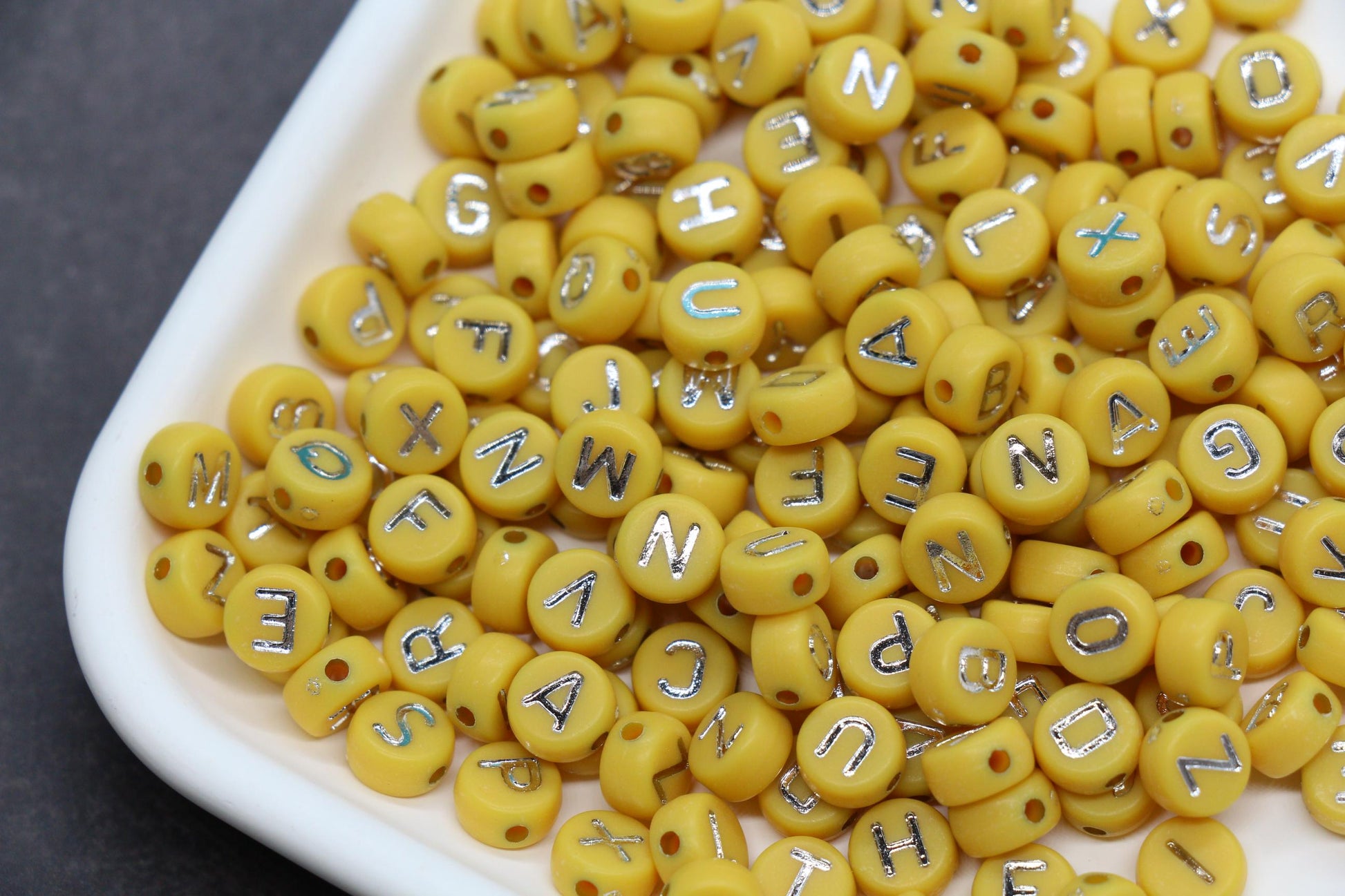 7mm Yellow Silver Letter Beads for Bracelets