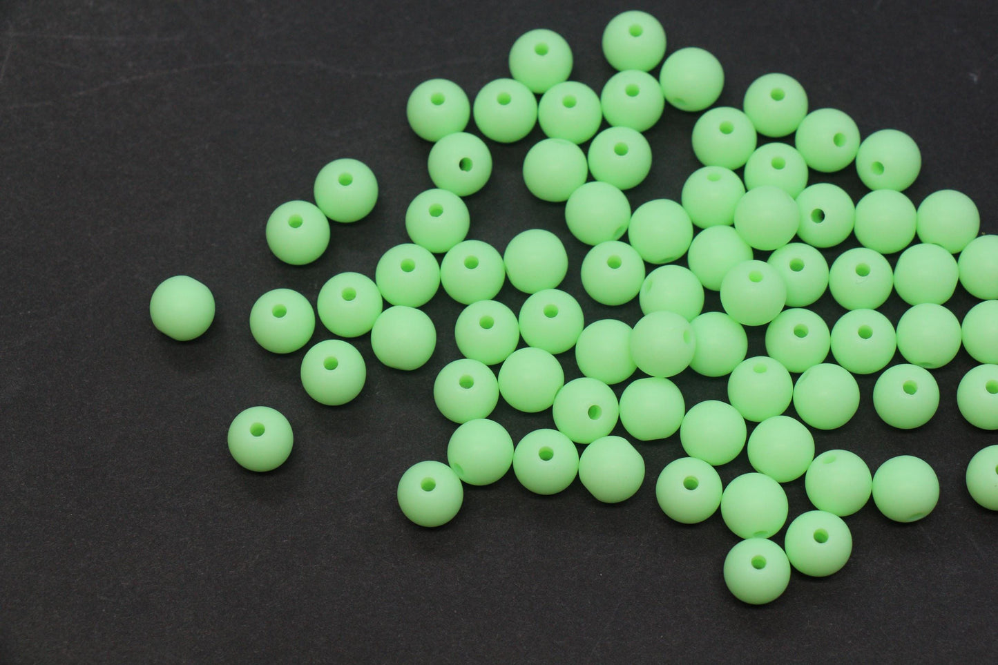 8mm Matte Mint Green Round Beads, Frosted Acrylic Gumball Spacer Beads for Bracelet Making #1208