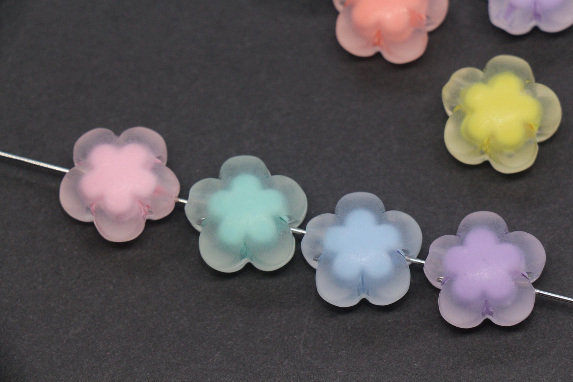 16mm Matte Flower Beads, Chunky Frosted Acrylic Floral Beads for Jewelry Making #1893