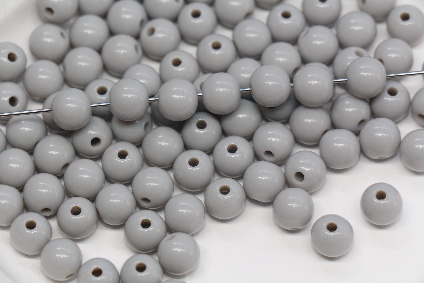 8mm Gray Round Acrylic Beads, Smooth Neutral Spacer Beads for Bracelet Making #823