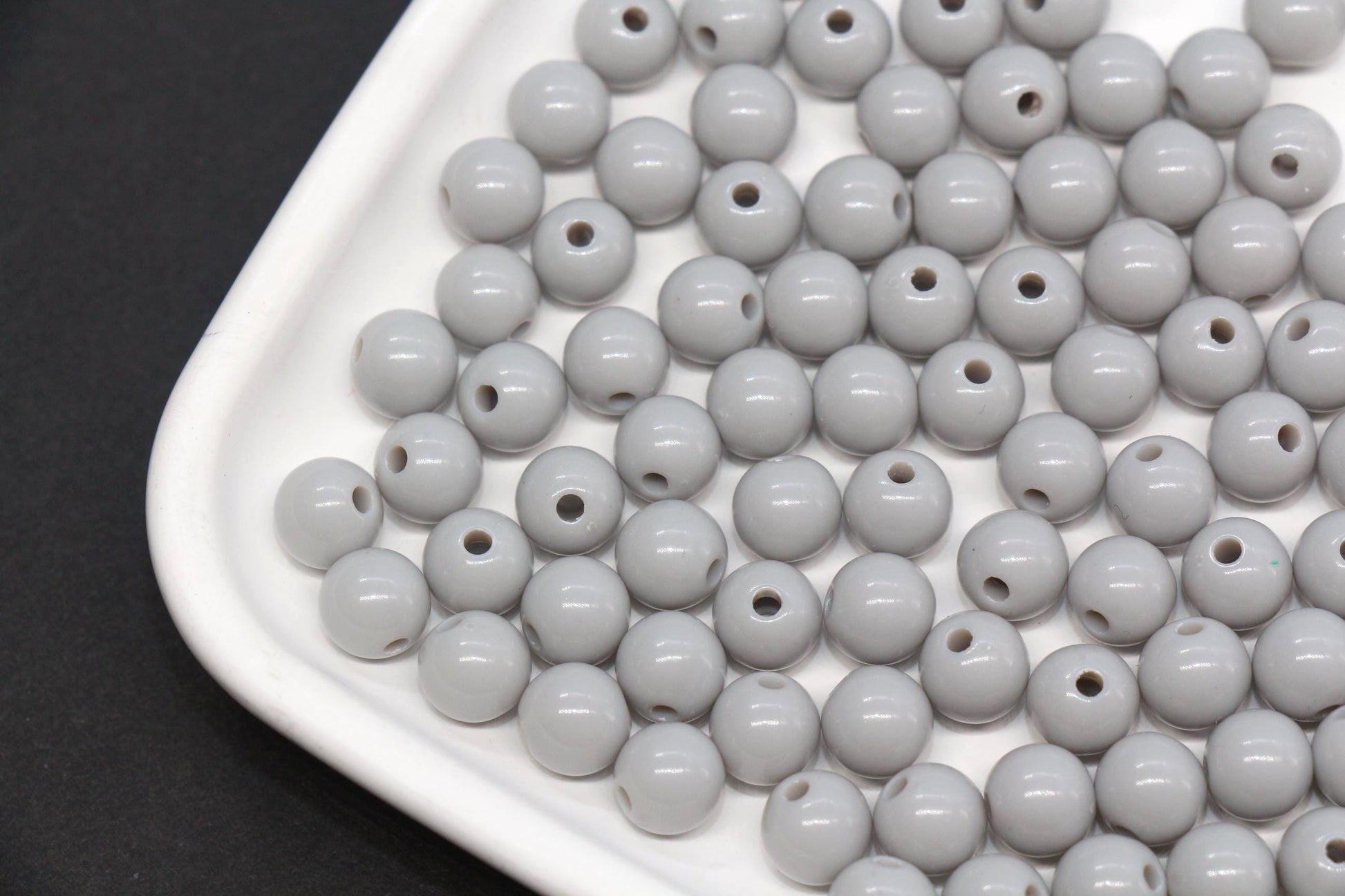 8mm Gray Round Acrylic Beads, Smooth Neutral Spacer Beads for Bracelet Making #823