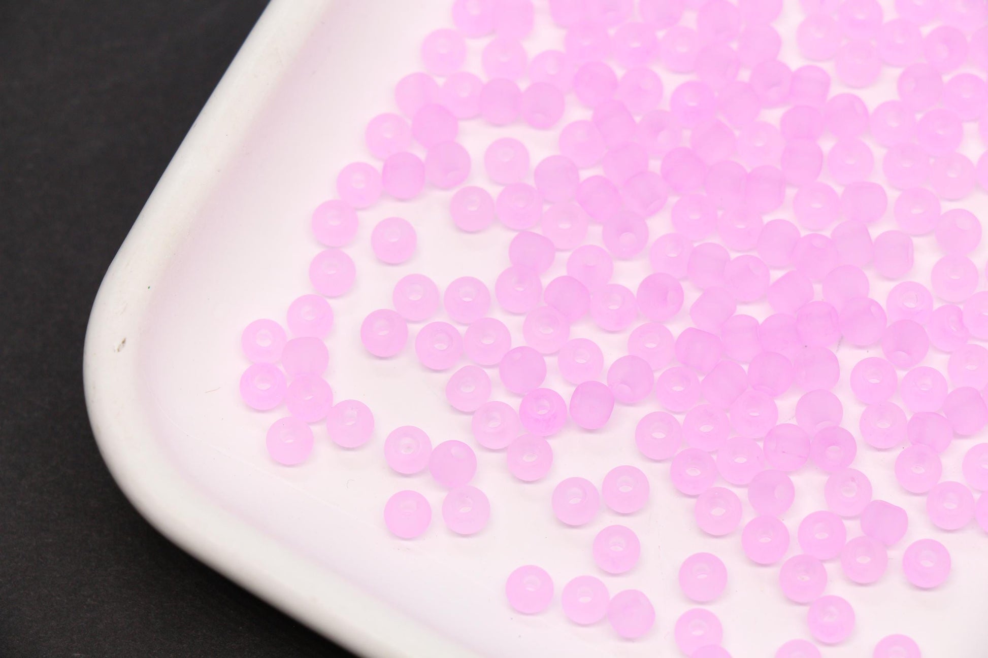 4mm 6/0 frosted pastel purple glass seed beads for bracelets