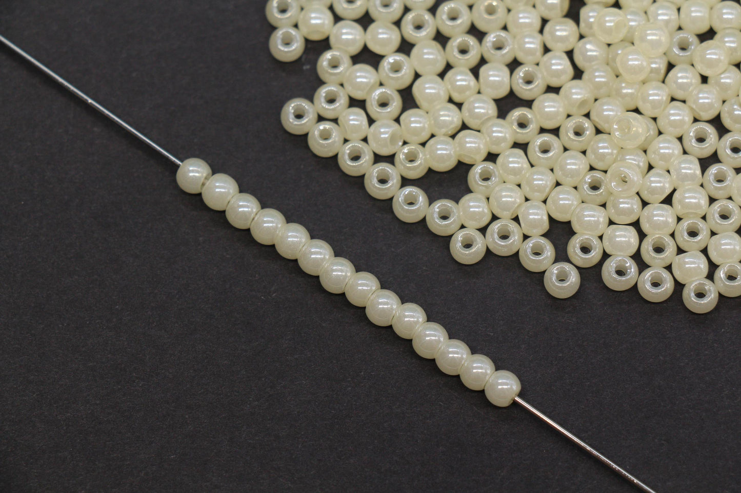 4mm 6/0 creamy ivory glass seed beads for bracelets