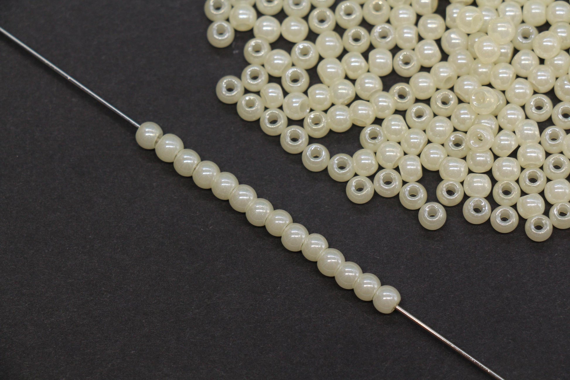 4mm 6/0 creamy ivory glass seed beads for bracelets