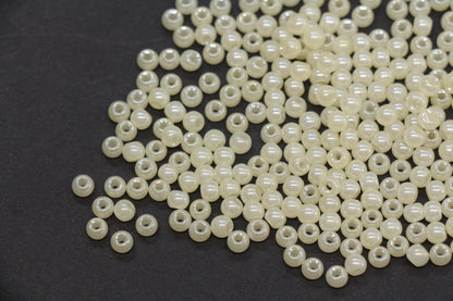 4mm 6/0 creamy ivory glass seed beads for bracelets