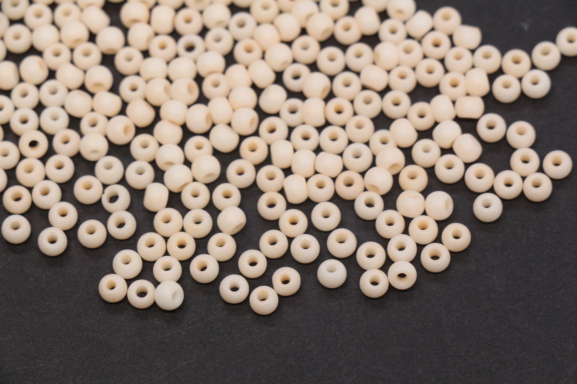 4mm 6/0 frosted ivory glass seed beads for bracelets