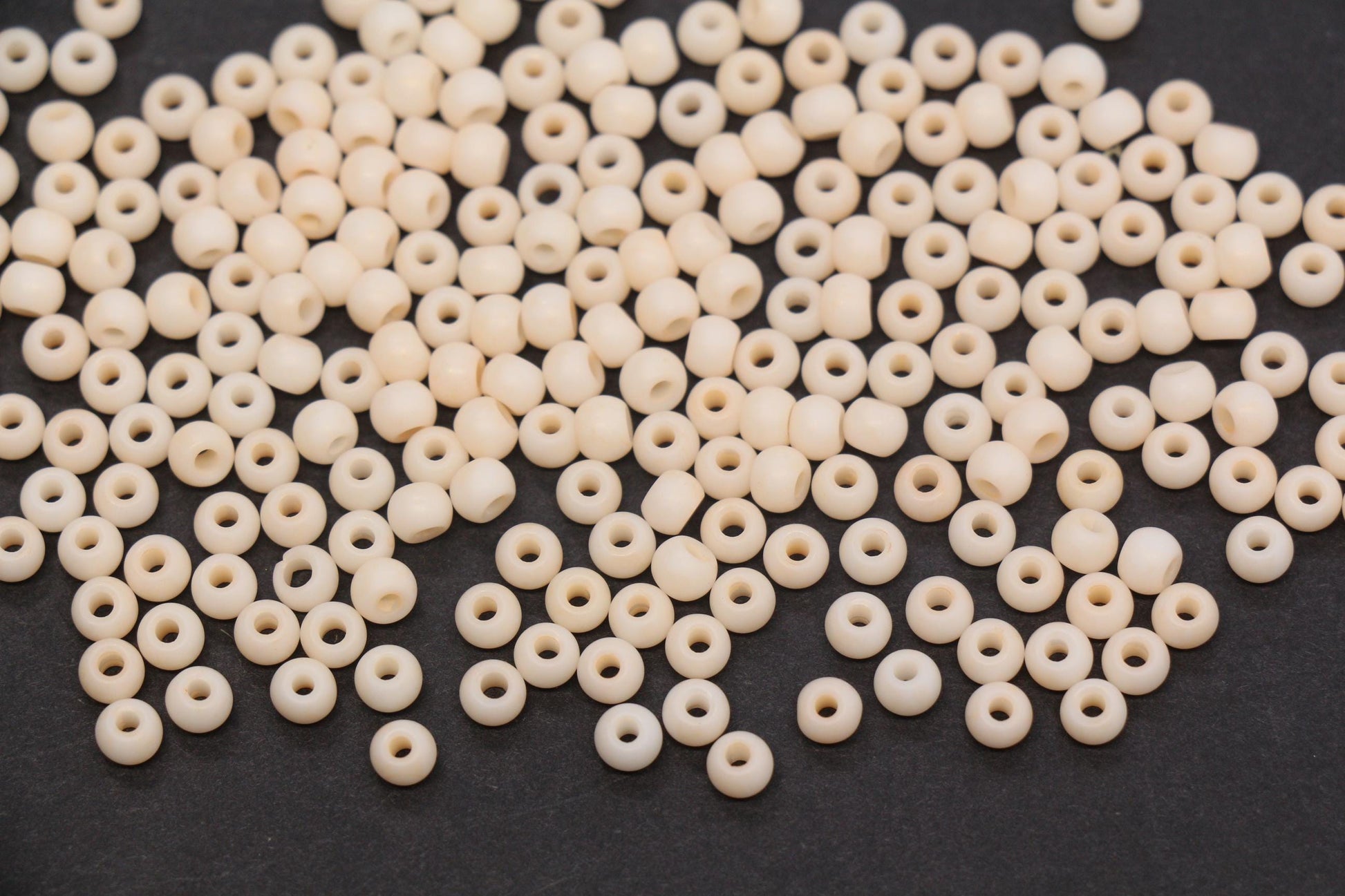 4mm 6/0 frosted ivory glass seed beads for bracelets