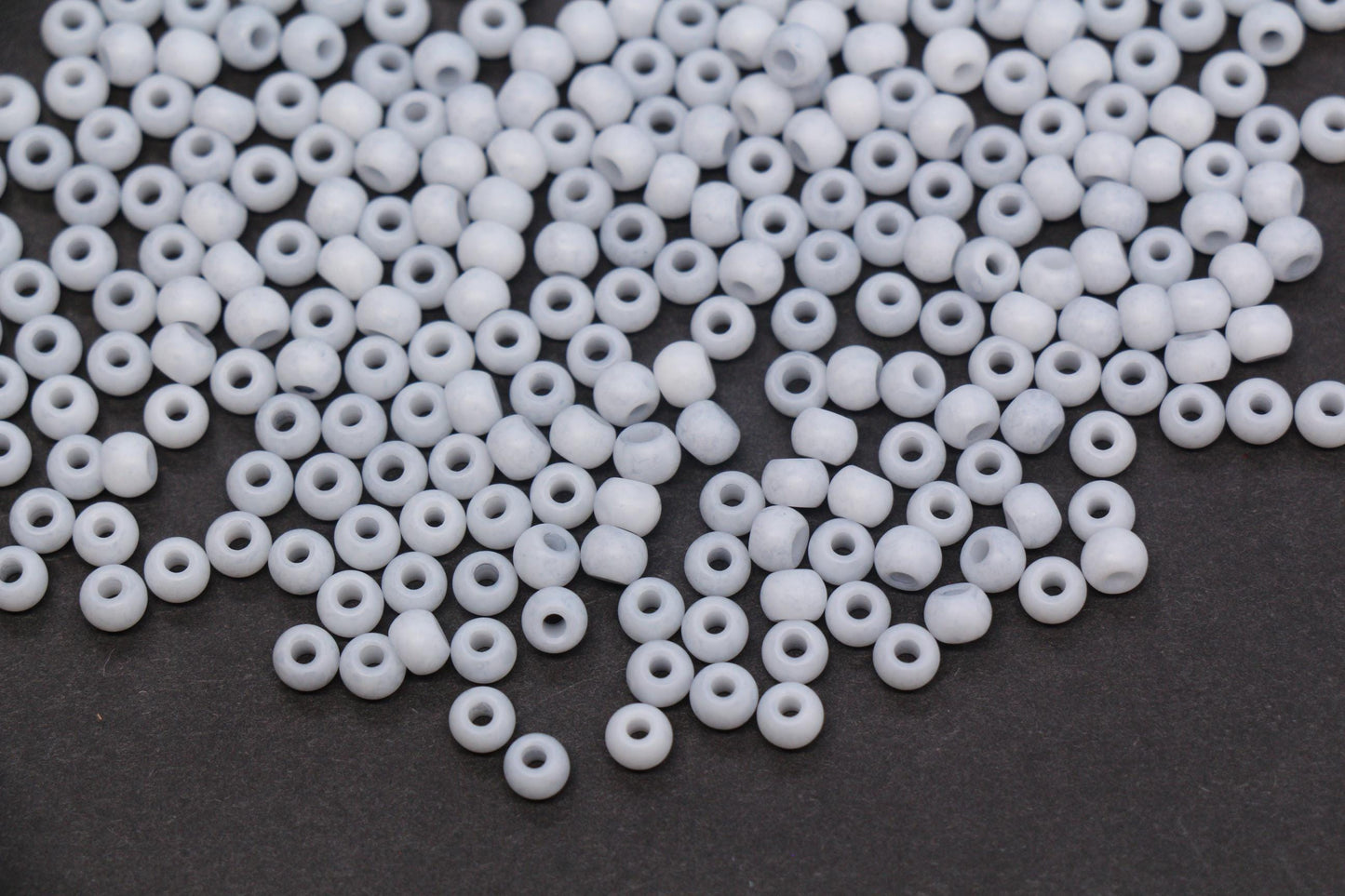 4mm Matte Light Gray Glass Seed Beads, Frosted Gray Rocailles Beads, 6/0 Round Seed Beads, Beads for Jewelry Making #1164