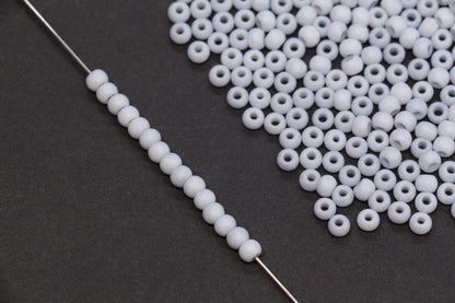 4mm Matte Light Gray Glass Seed Beads, Frosted Gray Rocailles Beads, 6/0 Round Seed Beads, Beads for Jewelry Making #1164