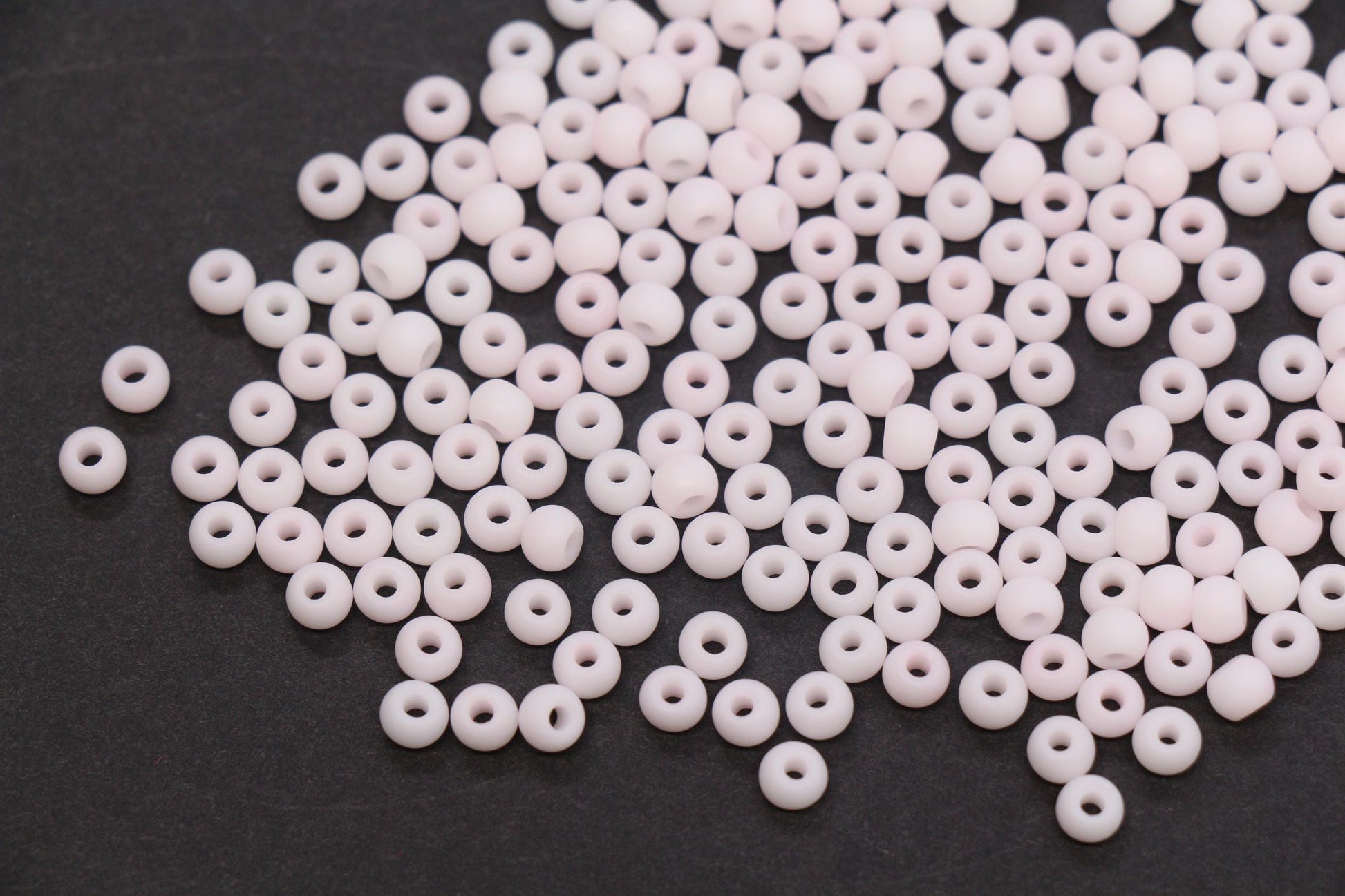 4mm Matte Light Pink Glass Seed Beads, Frosted Blush Pink Rocailles Beads, 6/0 Round Seed Beads, Beads for Jewelry Making #2054