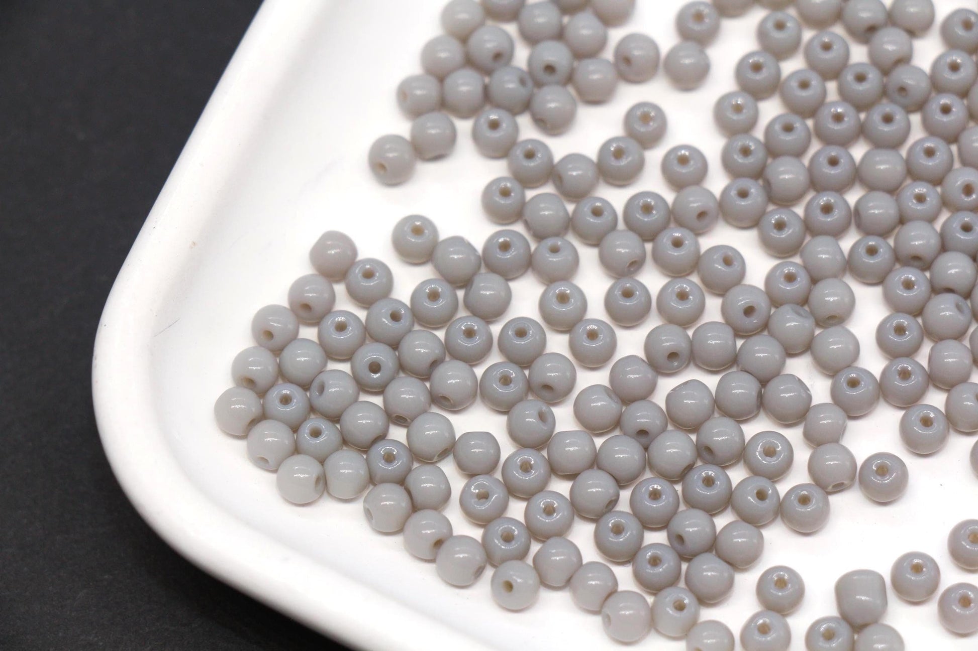 4mm Light Gray Glass Seed Beads, Opaque Round Rocailles, Gray Beads for Jewelry Making #2182