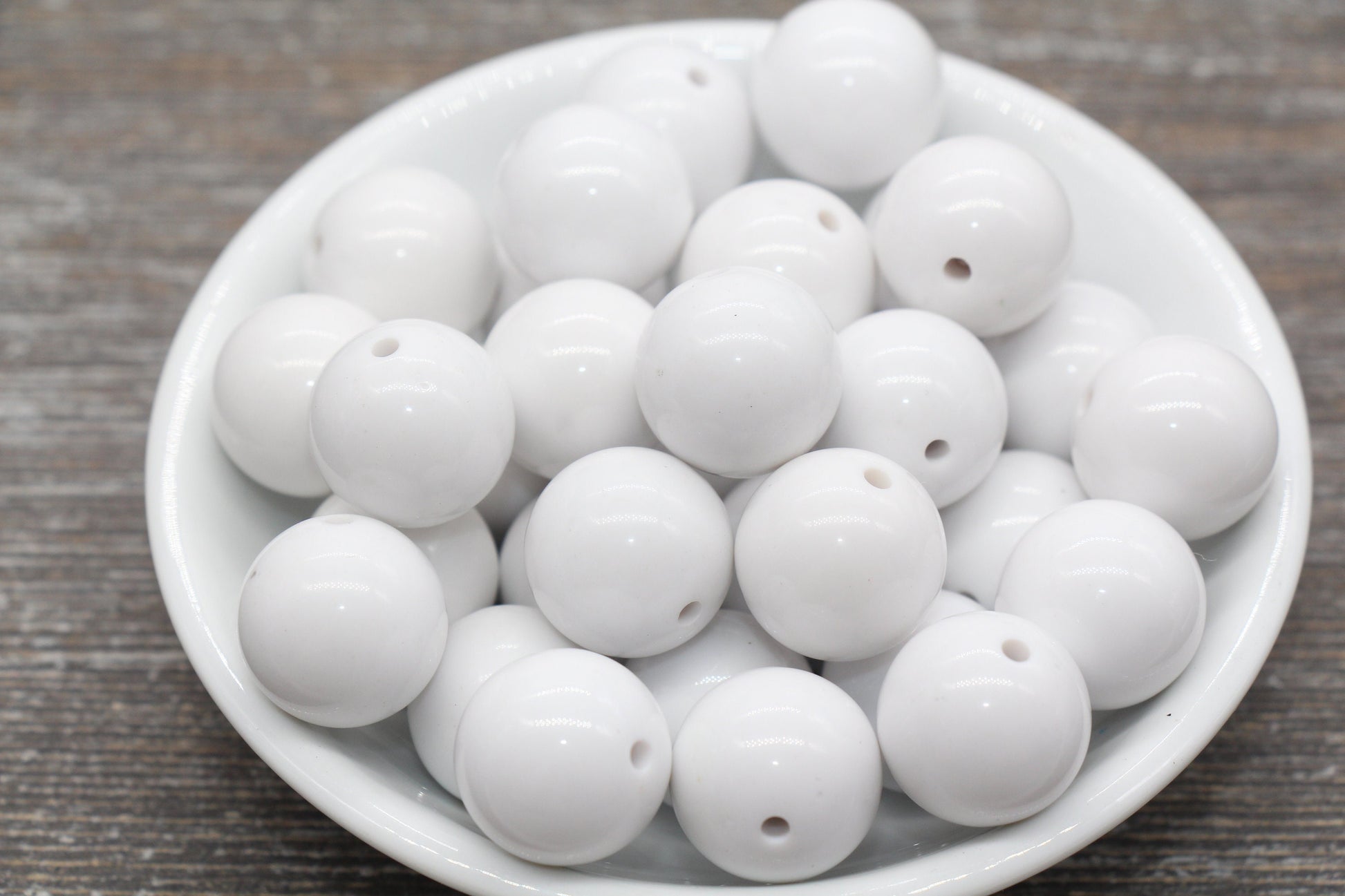 18mm White Gumball Beads, Round Acrylic Bubblegum Beads for Jewelry Making #1661
