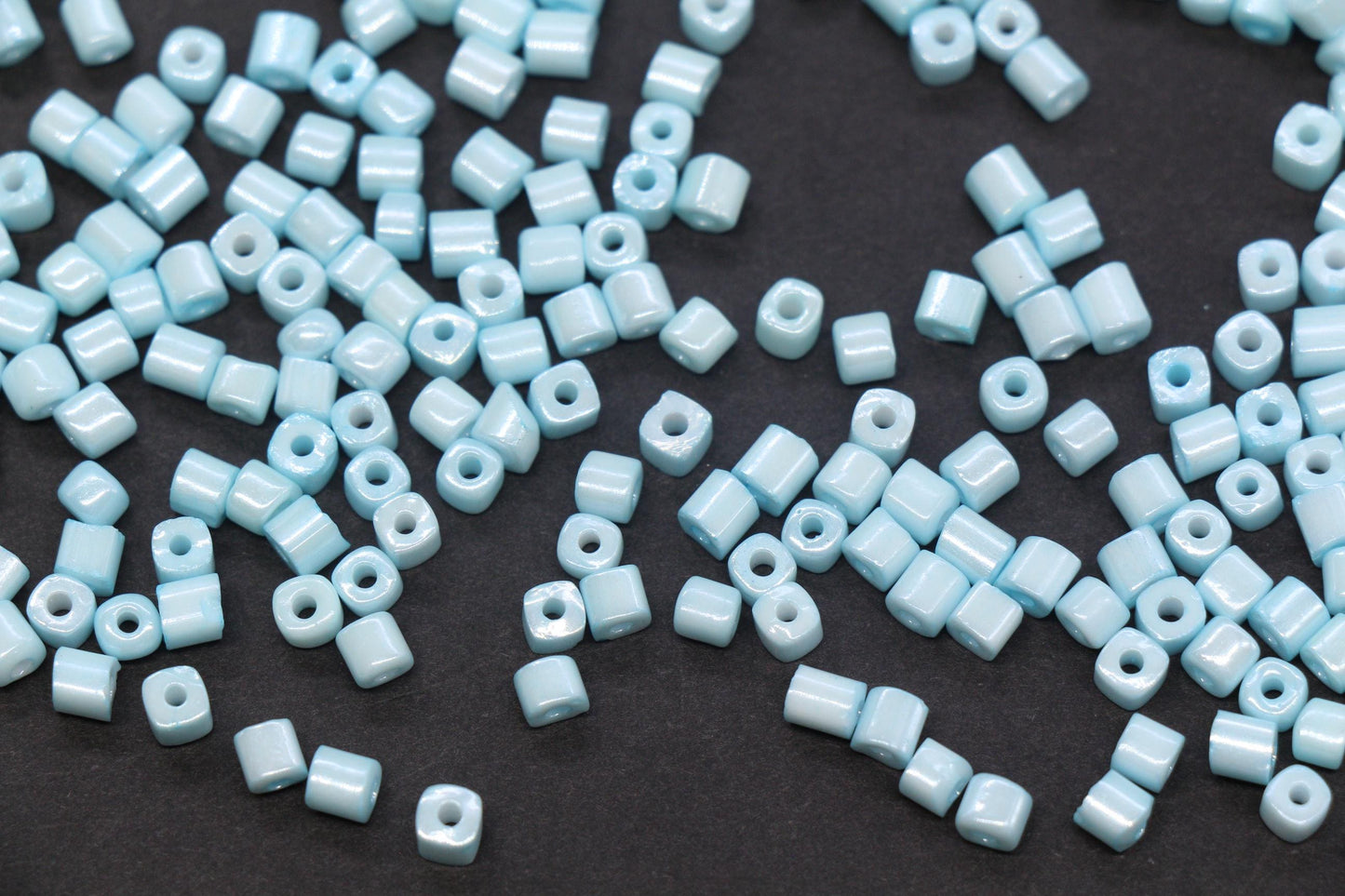 4mm Light Blue Cube Glass Beads, Glossy Square Seed Beads for Bracelet Jewelry Making #1253