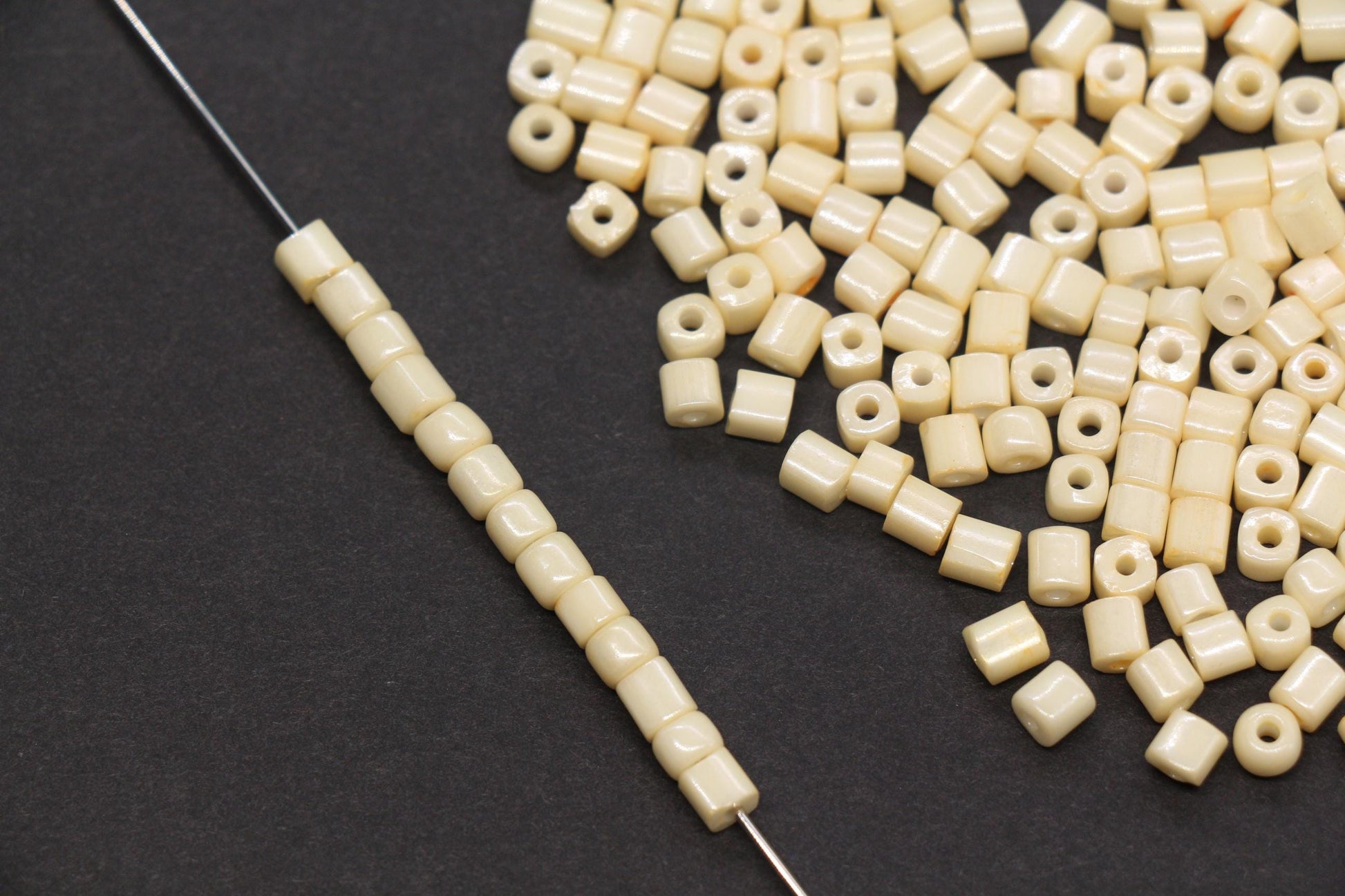 4mm Pastel Yellow Cube Glass Beads, Glossy Square Seed Beads for Bracelet Jewelry Making #1254