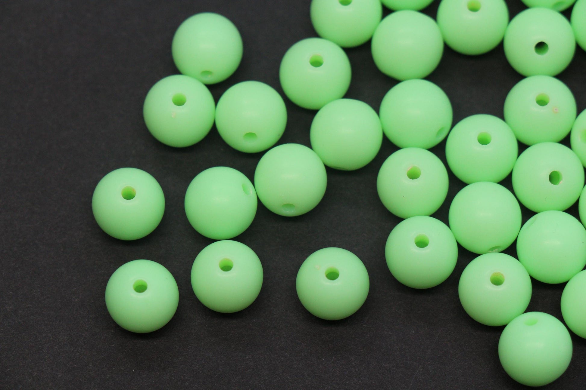 10mm Matte Mint Green Gumball Beads, Chunky Frosted Acrylic Round Spacer Beads for Bracelet Making #1212