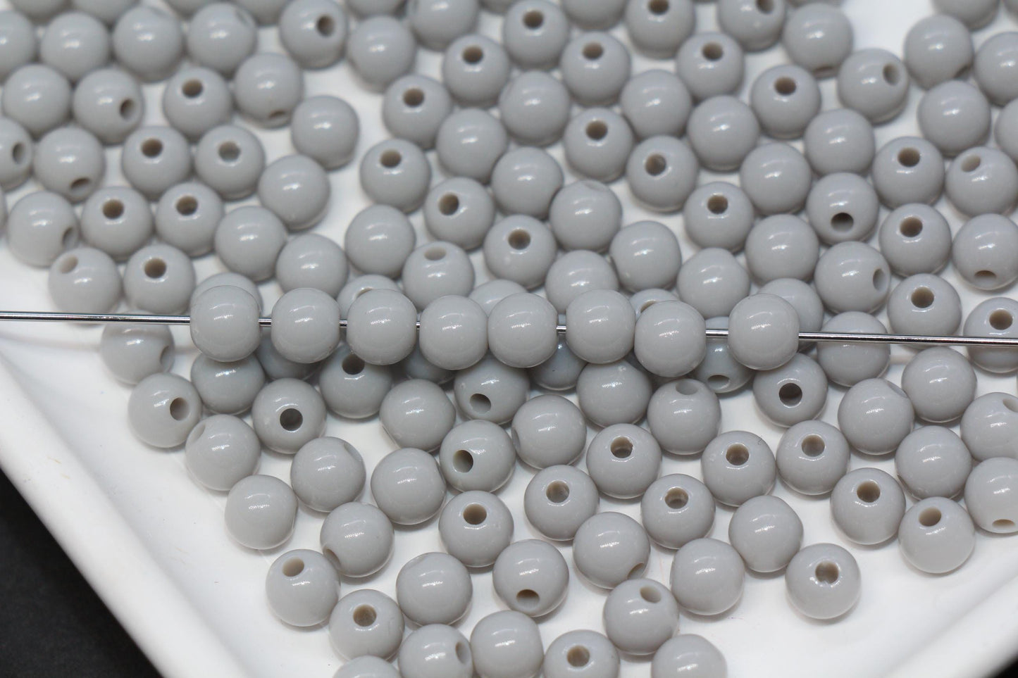 6mm Gray Round Acrylic Beads, Smooth Neutral Spacer Beads for Bracelet Making #822