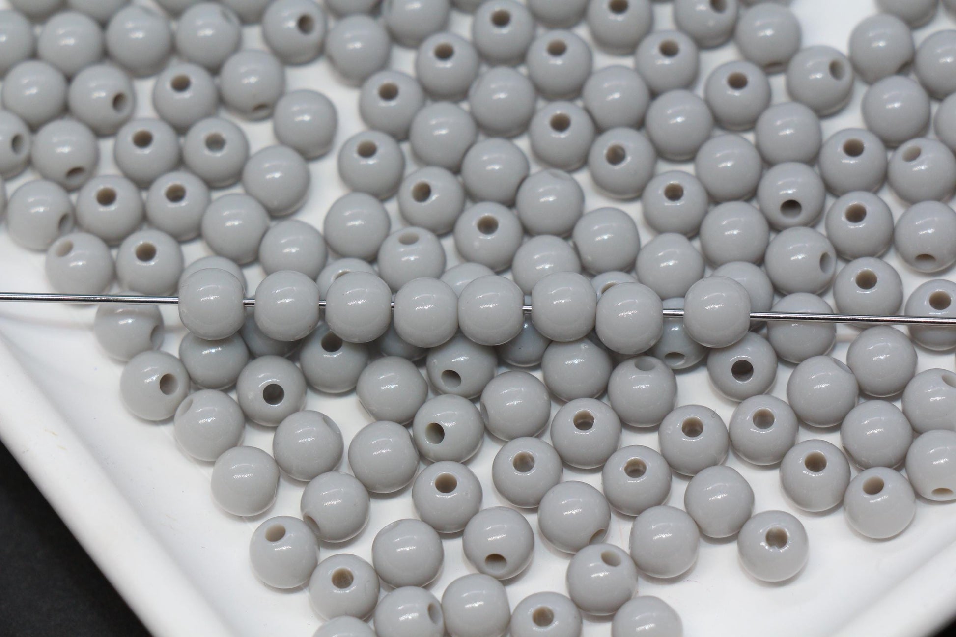 6mm Gray Round Acrylic Beads, Smooth Neutral Spacer Beads for Bracelet Making #822