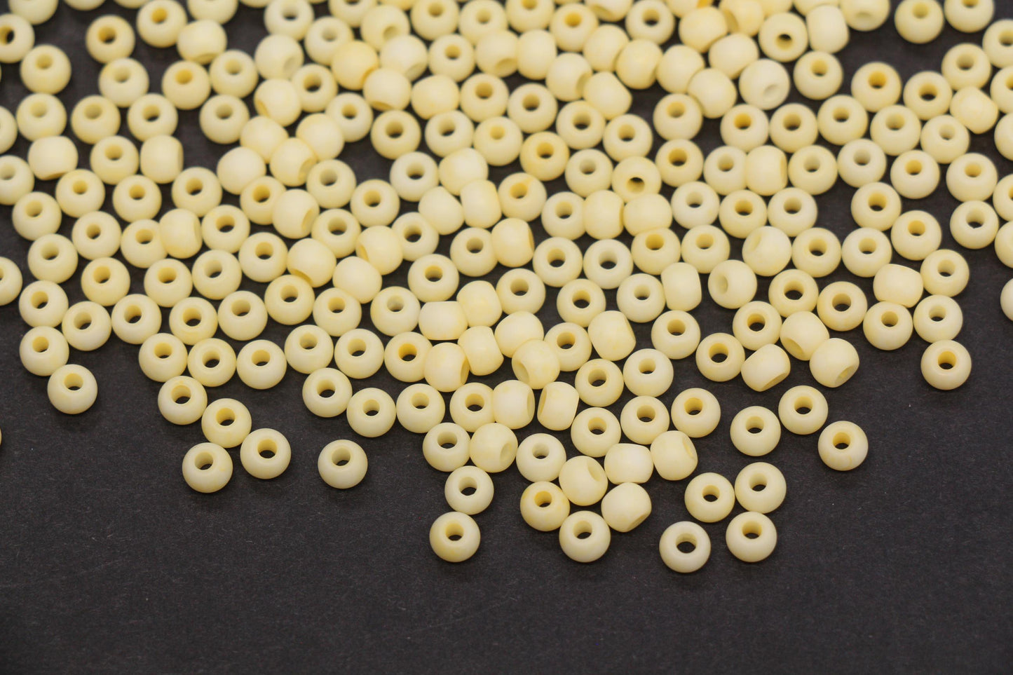 4mm 6/0 matte pale yellow glass seed beads for bracelets