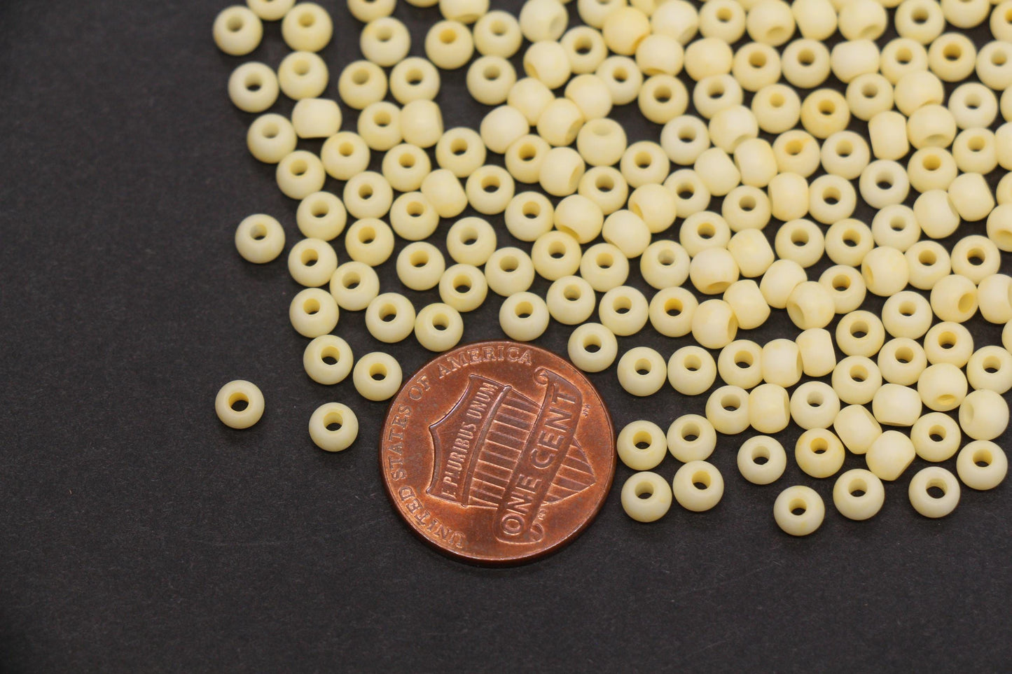 4mm 6/0 matte pale yellow glass seed beads for bracelets