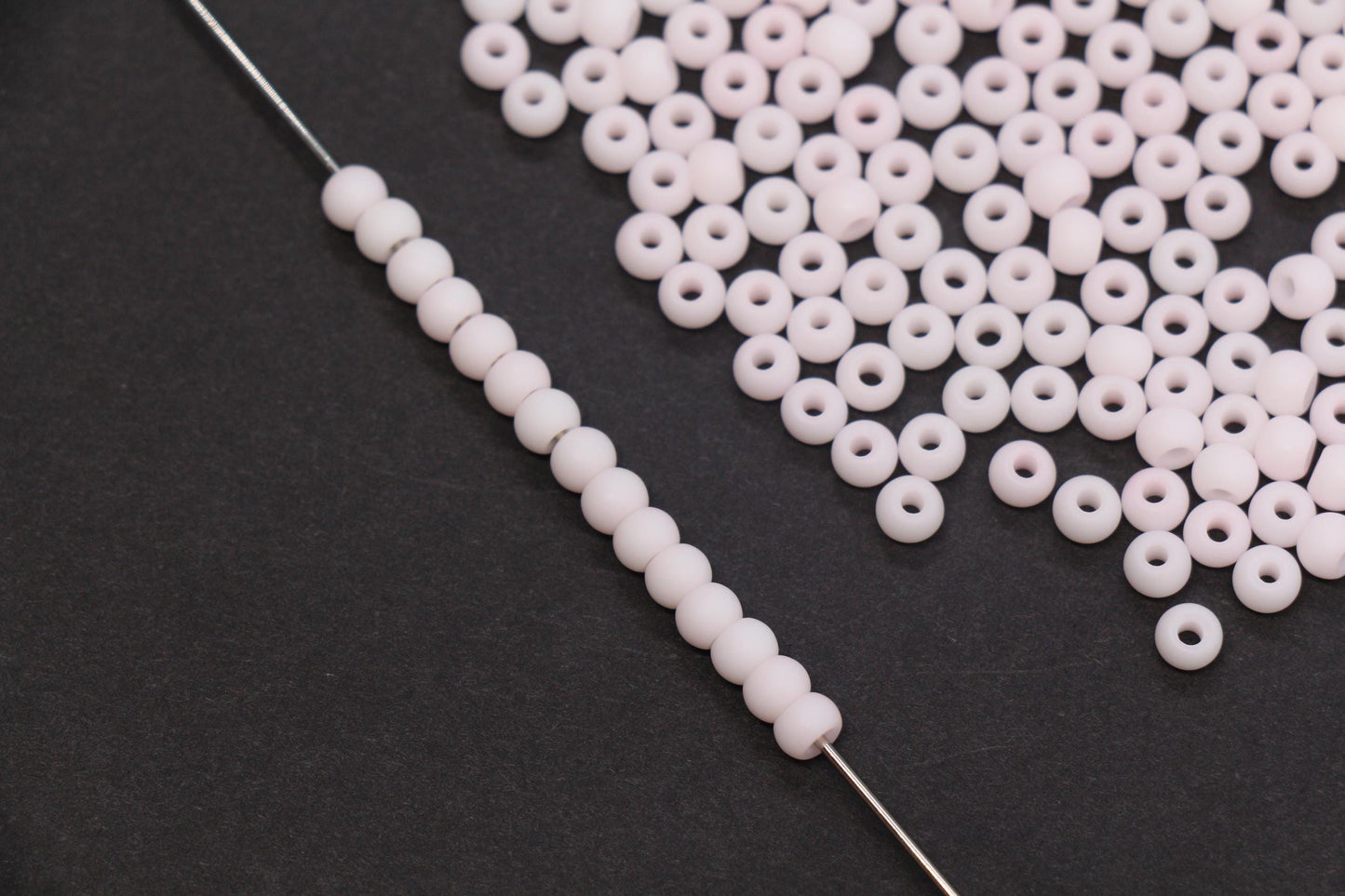 4mm Matte Light Pink Glass Seed Beads, Frosted Blush Pink Rocailles Beads, 6/0 Round Seed Beads, Beads for Jewelry Making #2054