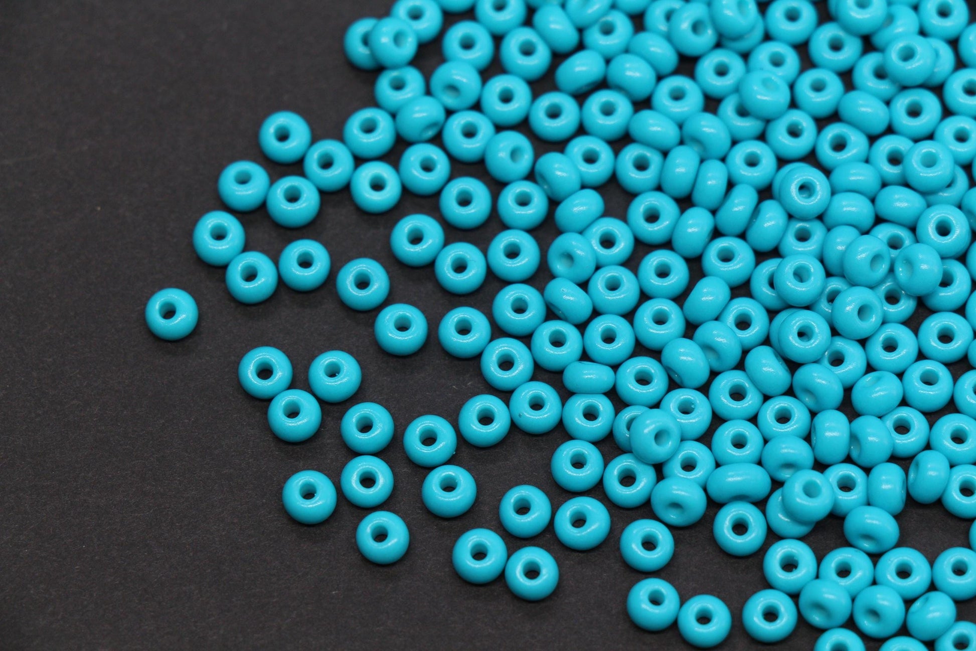 4mm Opaque Turquoise Blue Glass Seed Beads, Beads for Bracelet Jewelry Making #1095