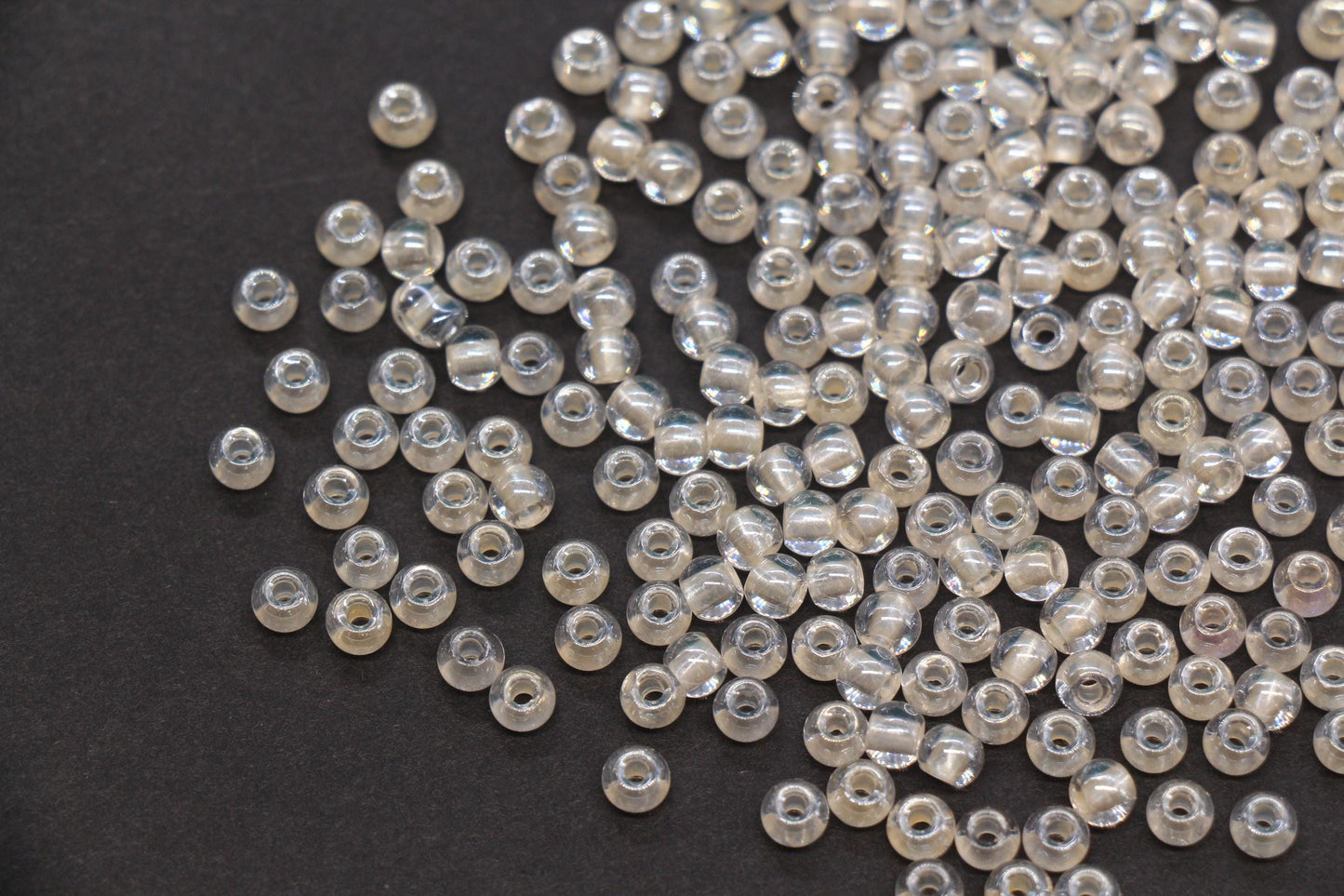 4mm Peach Lined Glass Seed Beads, Glossy Round Rocailles Beads for Bracelet Jewelry Making#1080