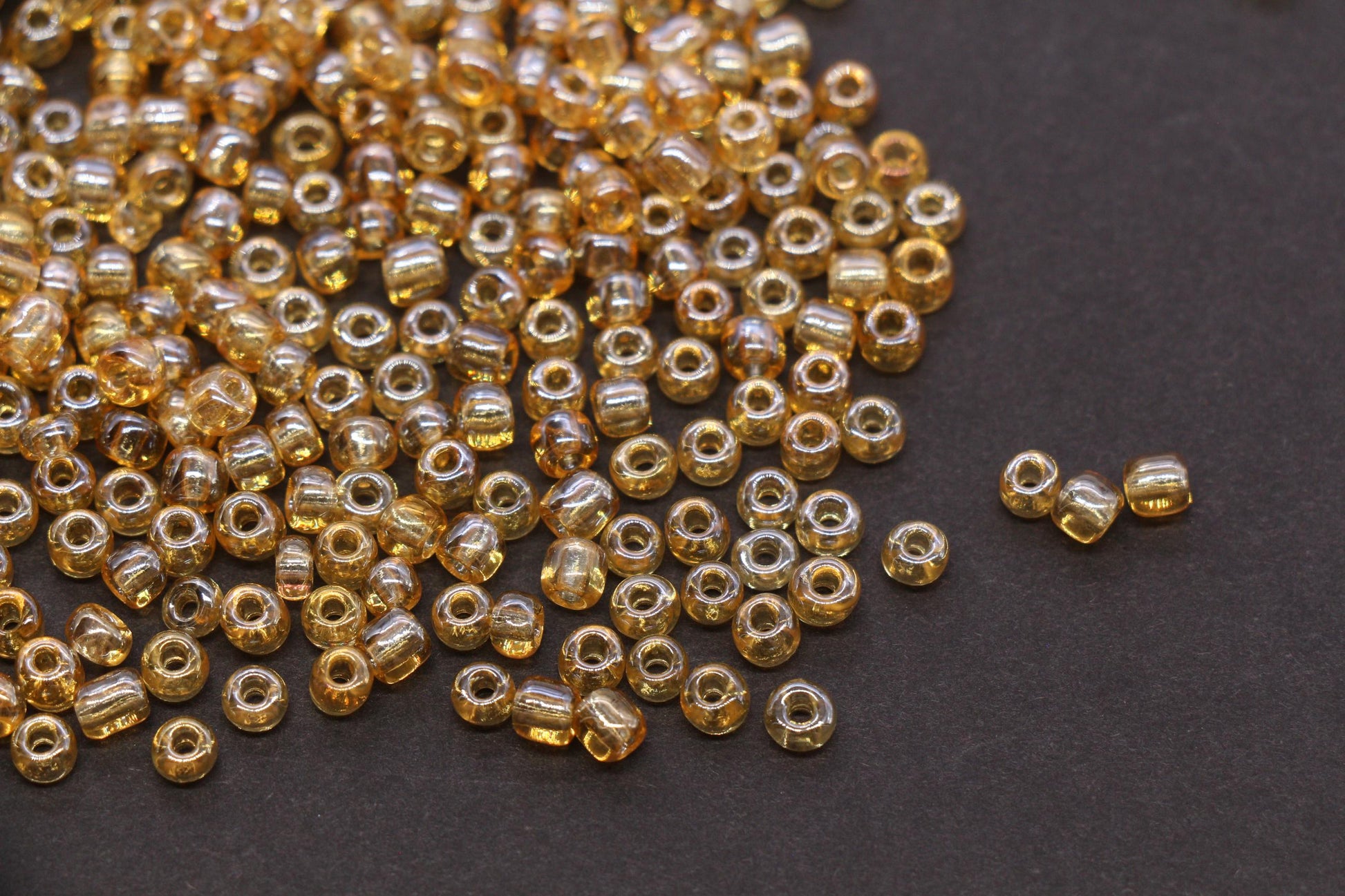 4mm Amber Gold Glass Beads, Glossy Round Seed Beads for Bracelets, Transparent Spacer Beads, DIY Jewelry Supplies #1734