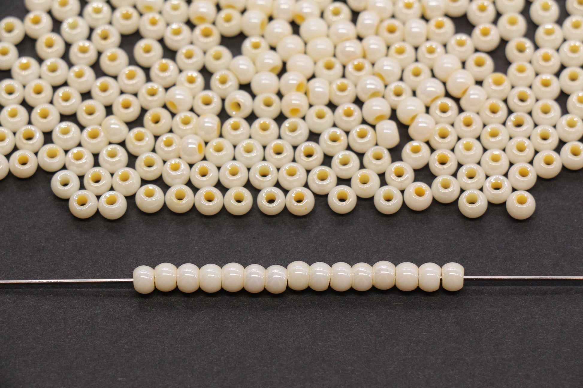 4mm Buttercream Pearlized Glass Beads, Round Glass Spacer Beads for Bracelets, DIY Jewelry Supplies #3999