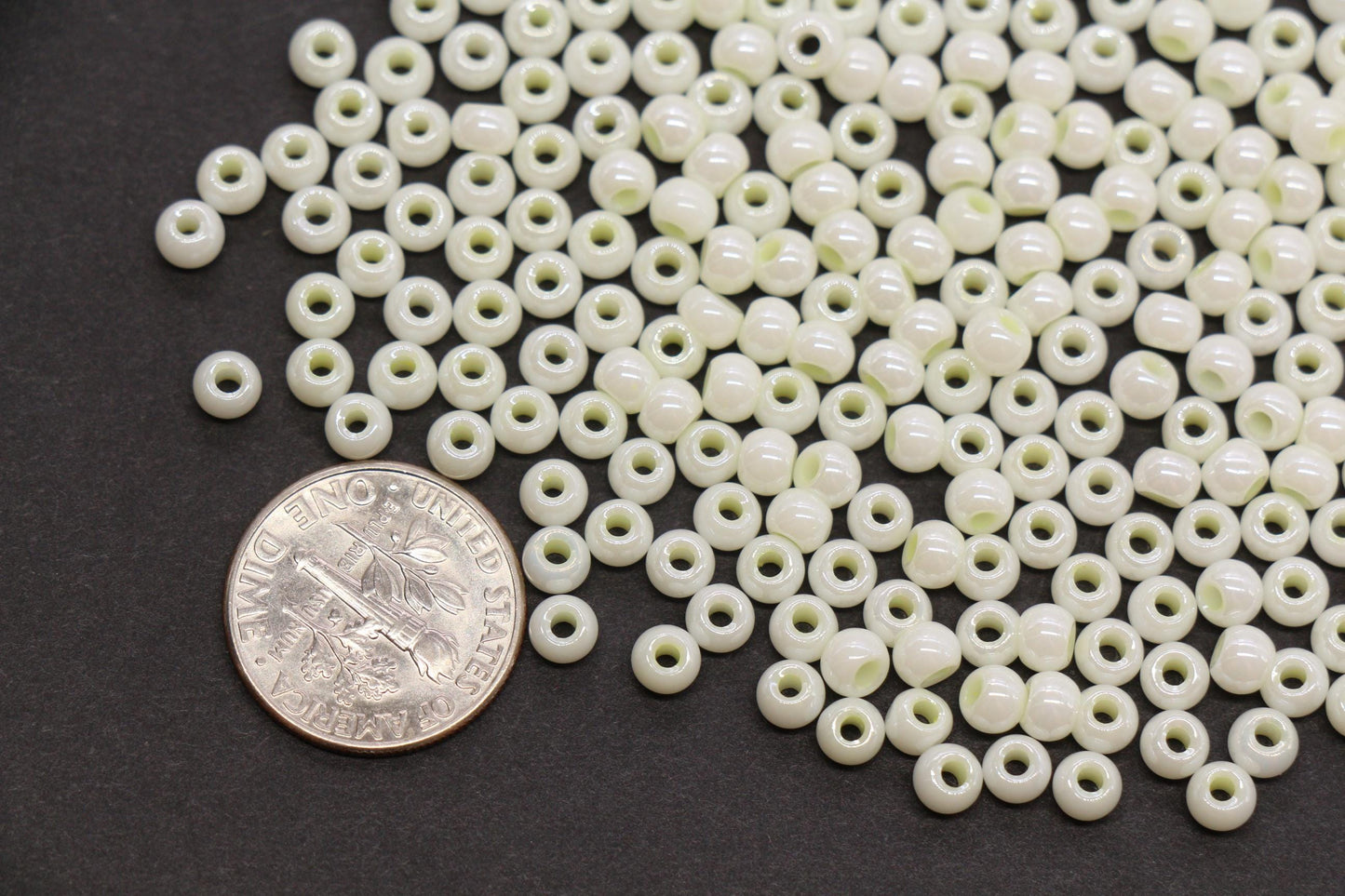 4mm Pale Yellow Pearlized Glass Beads, Round Glass Spacer Beads for Bracelets, Small Seed Beads, DIY Jewelry Supplies #4002