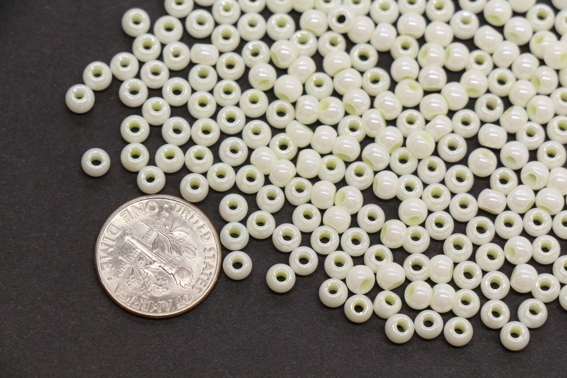 4mm Pale Yellow Pearlized Glass Beads, Round Glass Spacer Beads for Bracelets, Small Seed Beads, DIY Jewelry Supplies #4002
