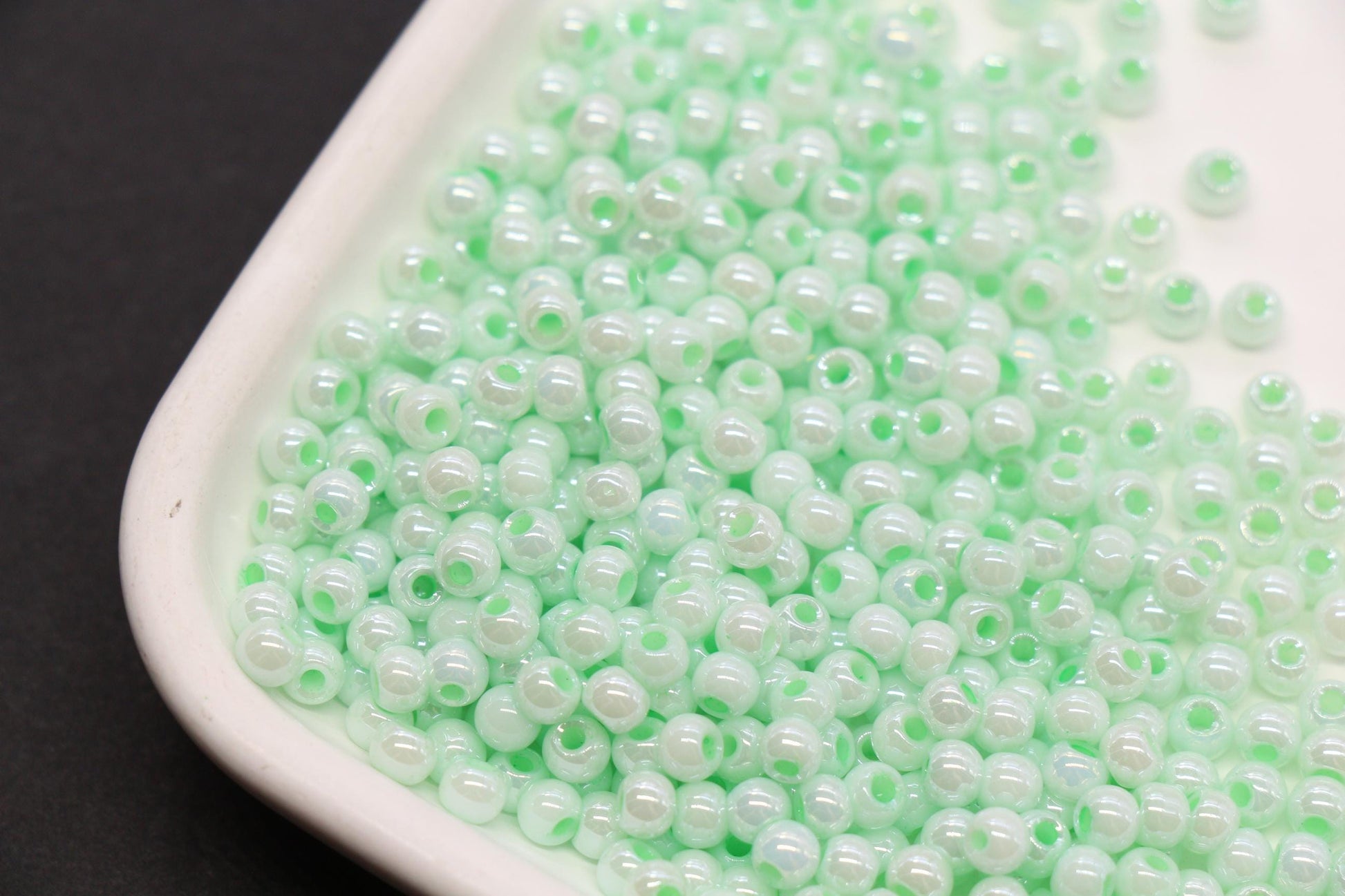 4mm Mint Green Pearlized Glass Beads, Round Glass Spacer Beads for Bracelets, DIY Jewelry Supplies #3995